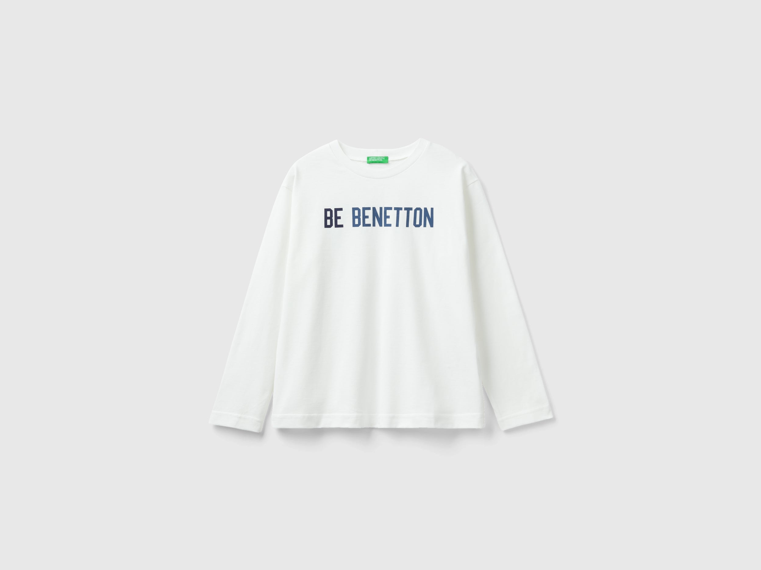 يونايتد كولورز اوف بينيتون تي شيرت دافئ بطباعة شعار أطفالي