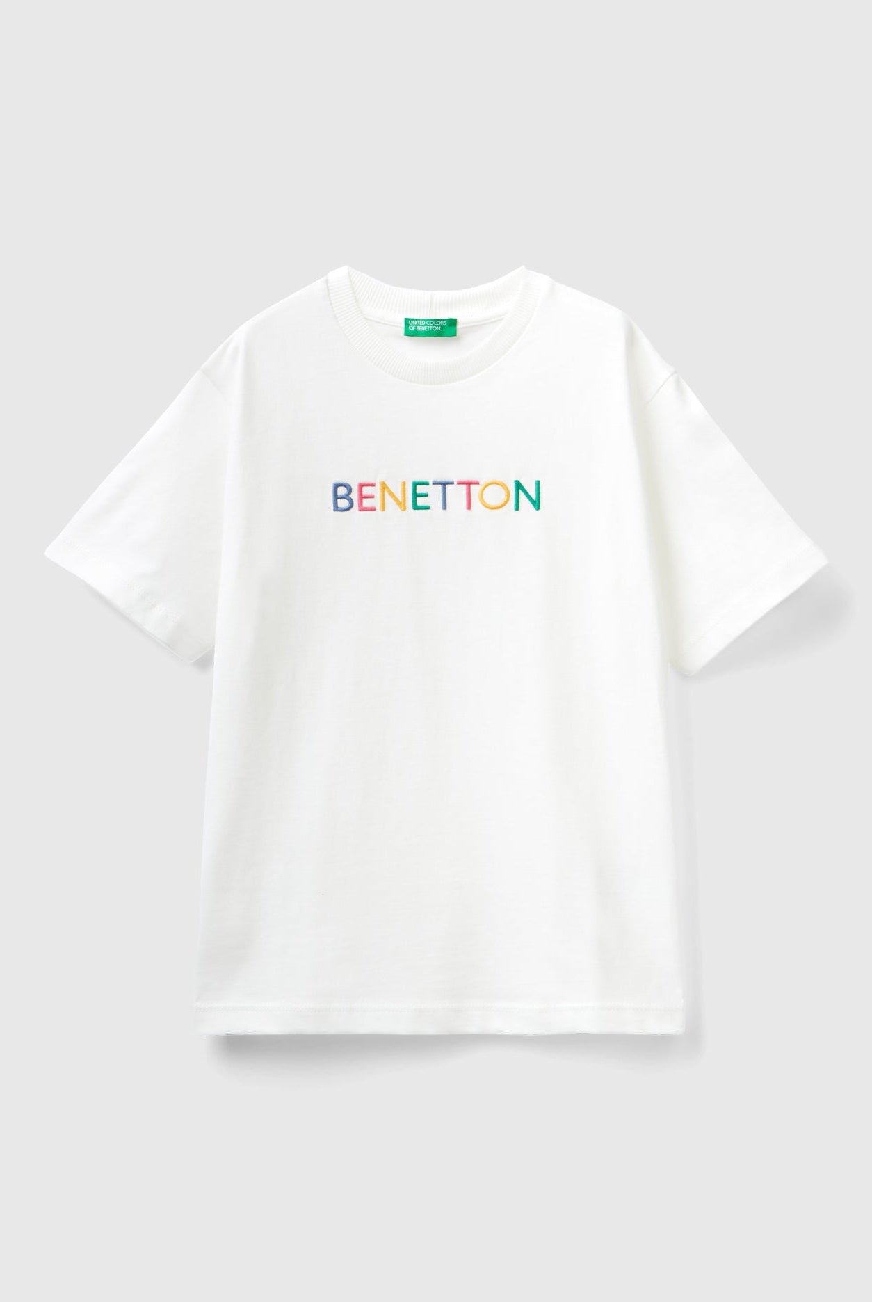 يونايتد كولورز اوف بينيتون تي شيرت أبيض بشعار مطرز أمامي كم طويل أطفالي