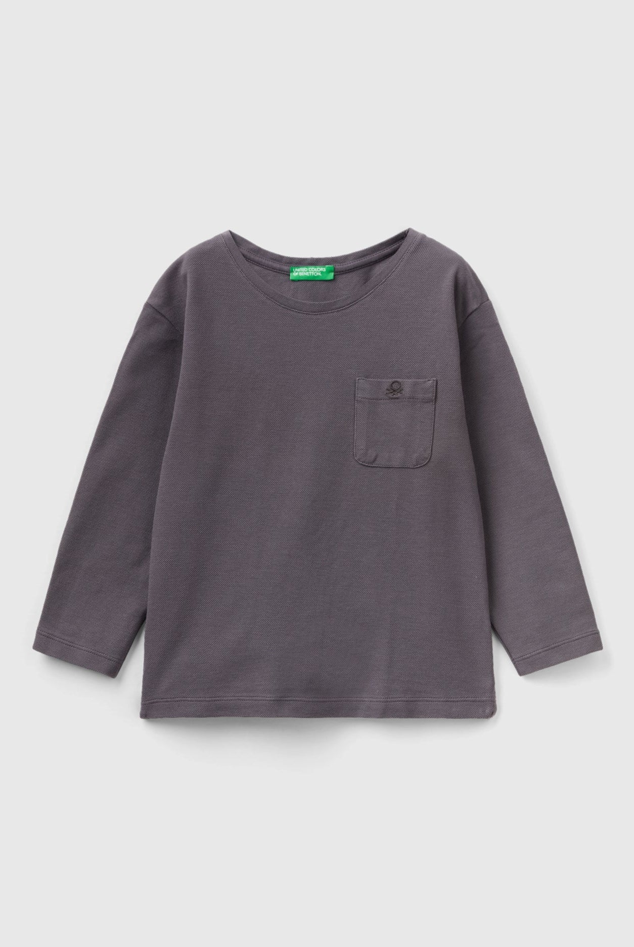 يونايتد كولورز اوف بينيتون تي شيرت بأكمام طويلة سادة بجيب أمامي أطفالي