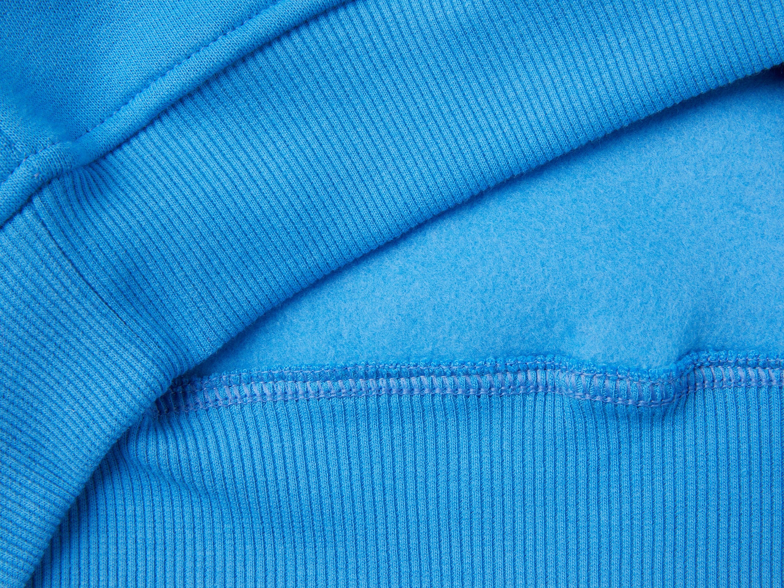 ูููุงูุชุฏ ููููุฑุฒ ุงูู ุจูููุชูู ููุฏู ุฏุงูุฆ ุจุดุนุงุฑ ุฃุทูุงูู