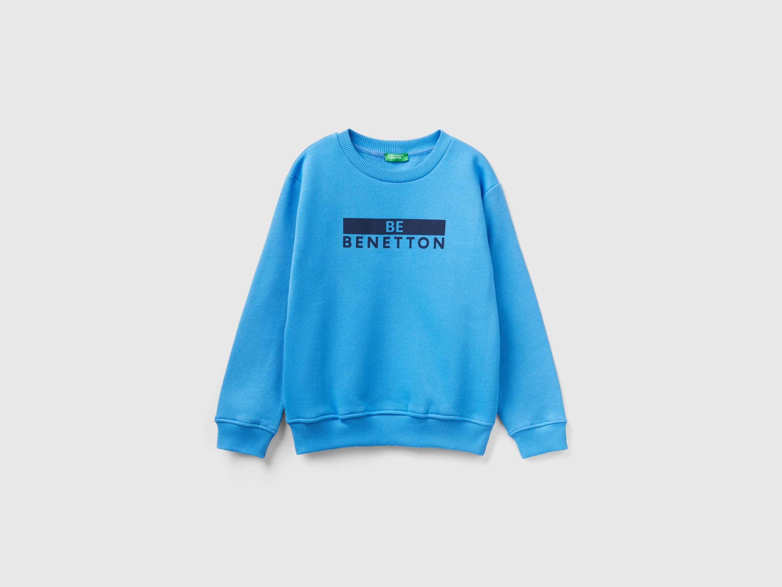 ูููุงูุชุฏ ููููุฑุฒ ุงูู ุจูููุชูู ููุฏู ุฏุงูุฆ ุจุดุนุงุฑ ุฃุทูุงูู