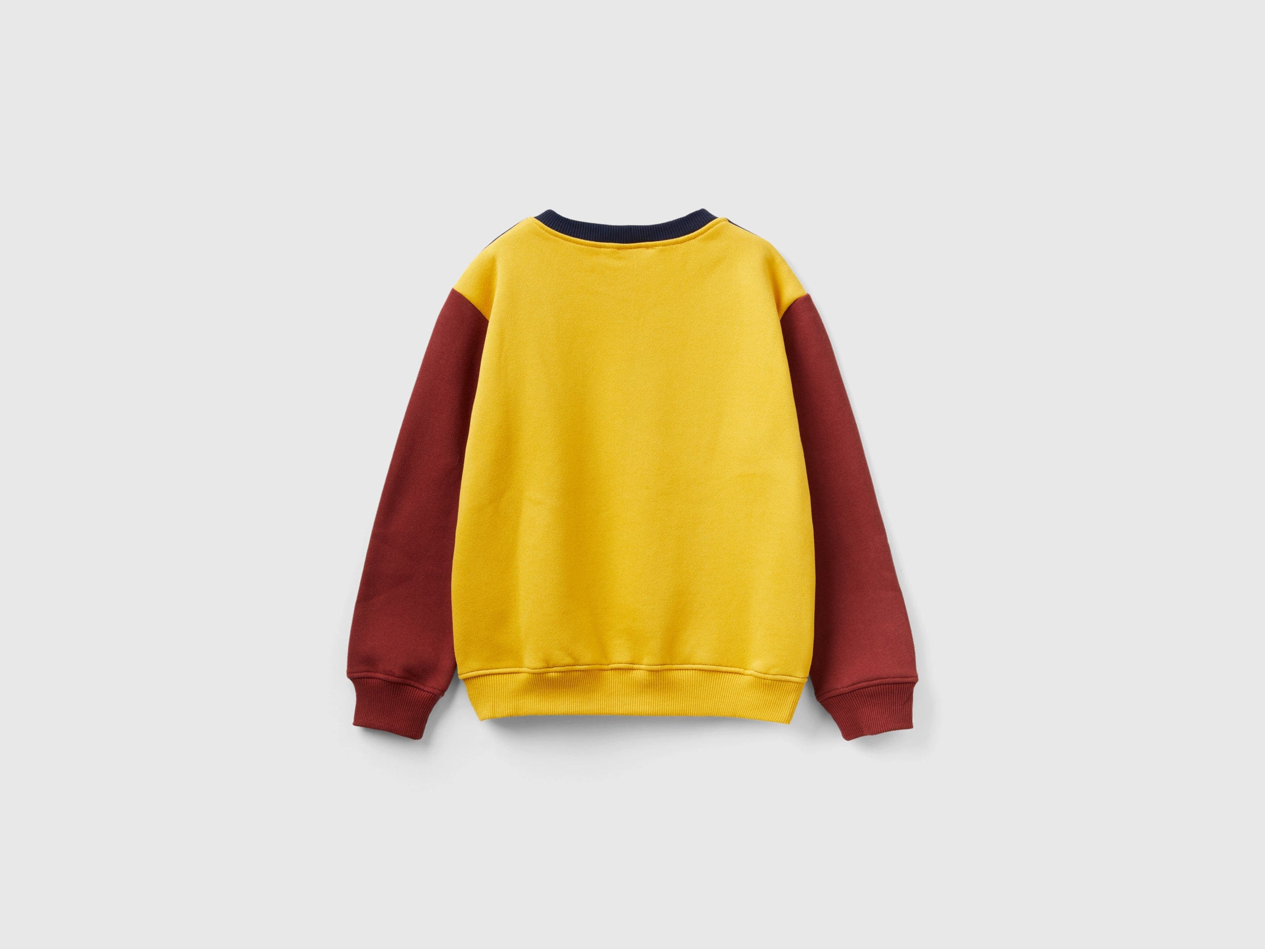 ูููุงูุชุฏ ููููุฑุฒ ุงูู ุจูููุชูู ููุฏู ุฏุงูุฆ ุจุดุนุงุฑ ุฃุทูุงูู