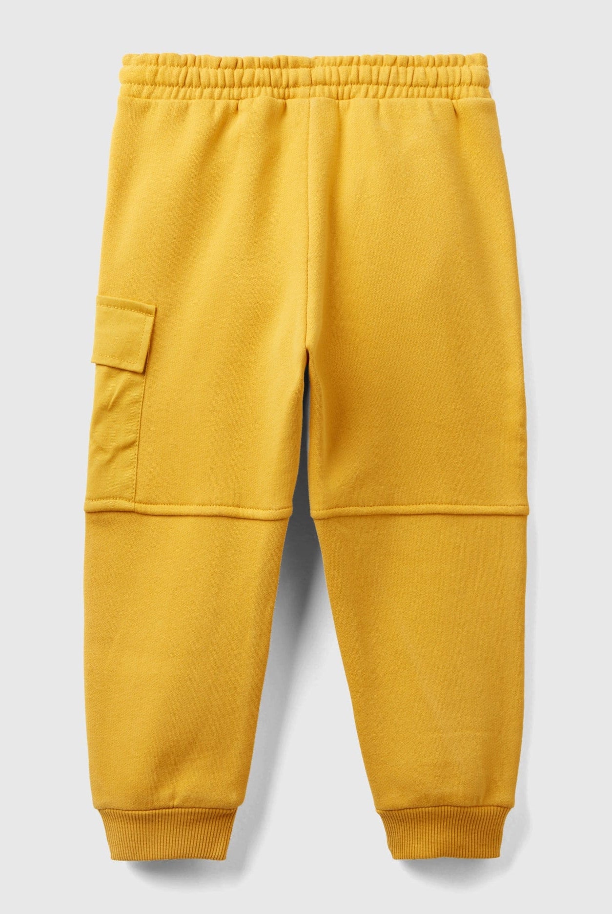 يونايتد كولورز اوف بينيتون بنطلون اطفالي رياضي بتفاصيل شعار على الخصر