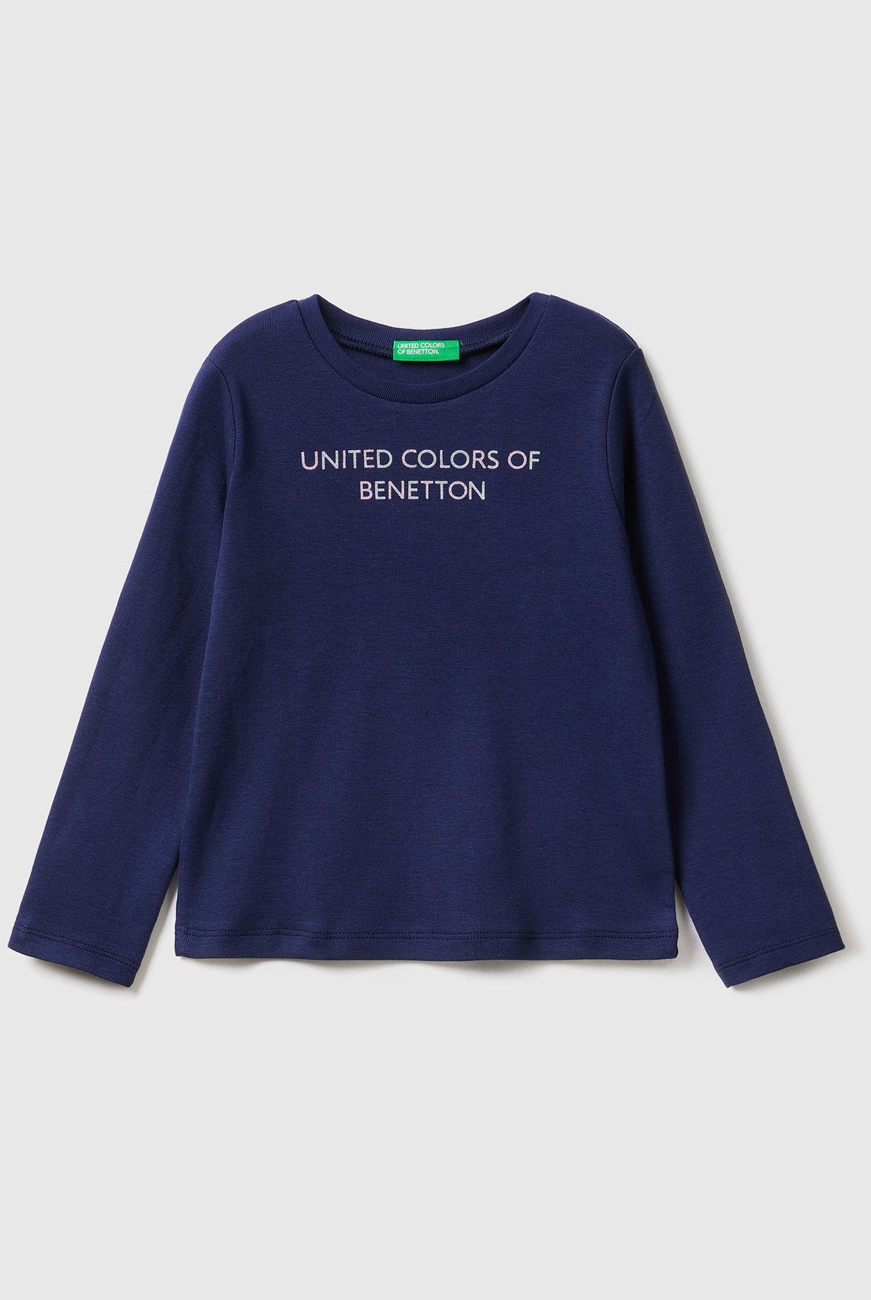 يونايتد كولورز اوف بينيتون تيشيرت بأكمام طويلة وطبعة لامعة بناتي