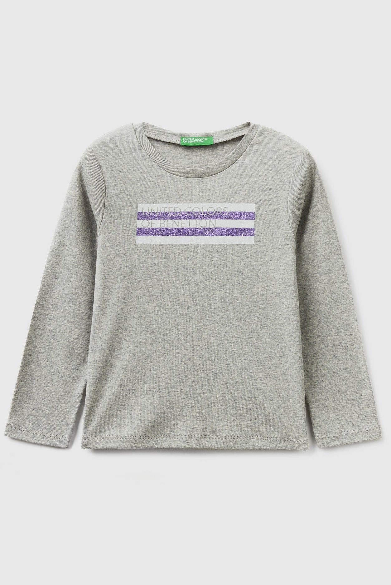 يونايتد كولورز اوف بينيتون تيشيرت بأكمام طويلة وطبعة لامعة بناتي