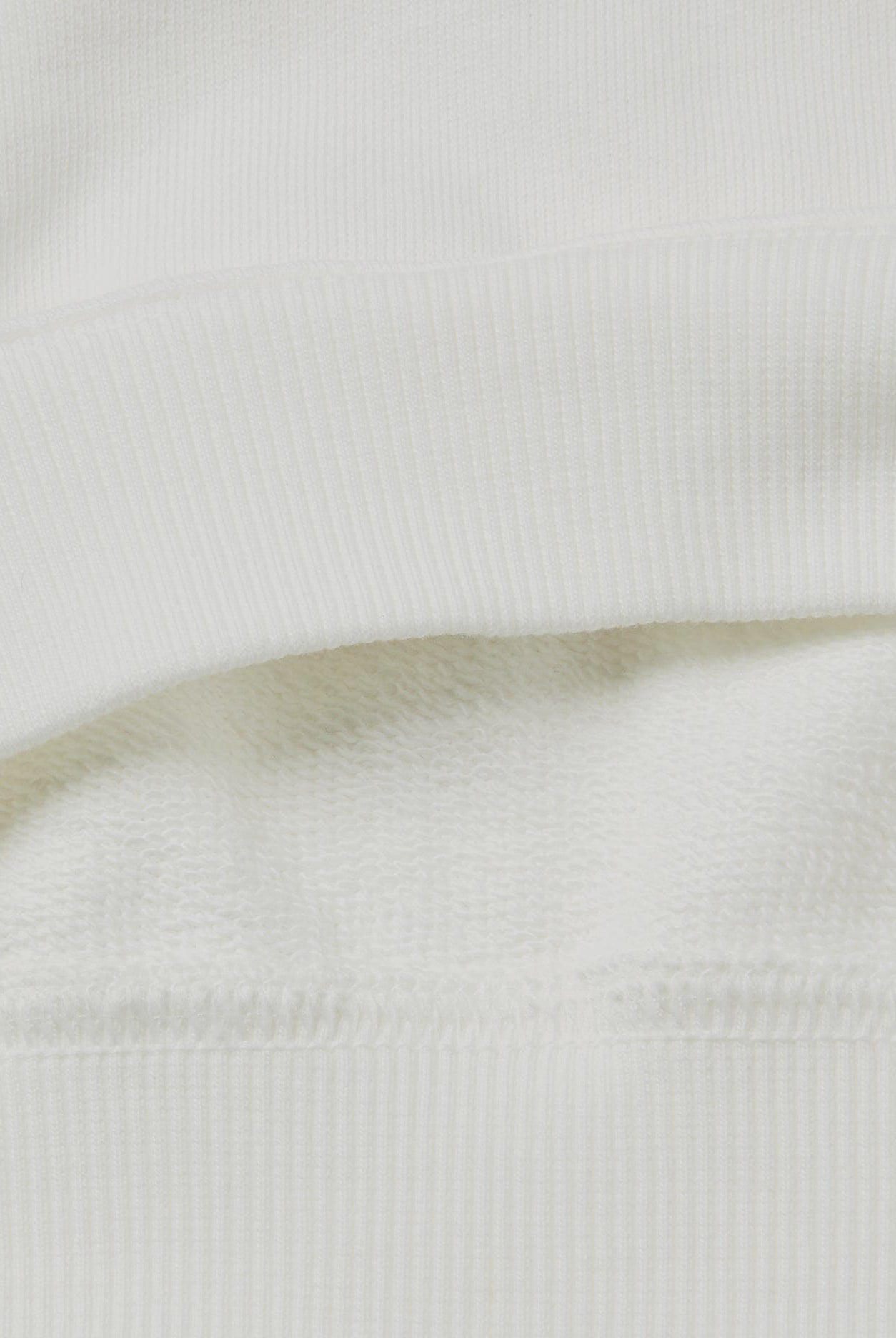 يونايتد كولورز اوف بينيتون سويت شيرت بناتي قطن 100% مع طبعة أمامية