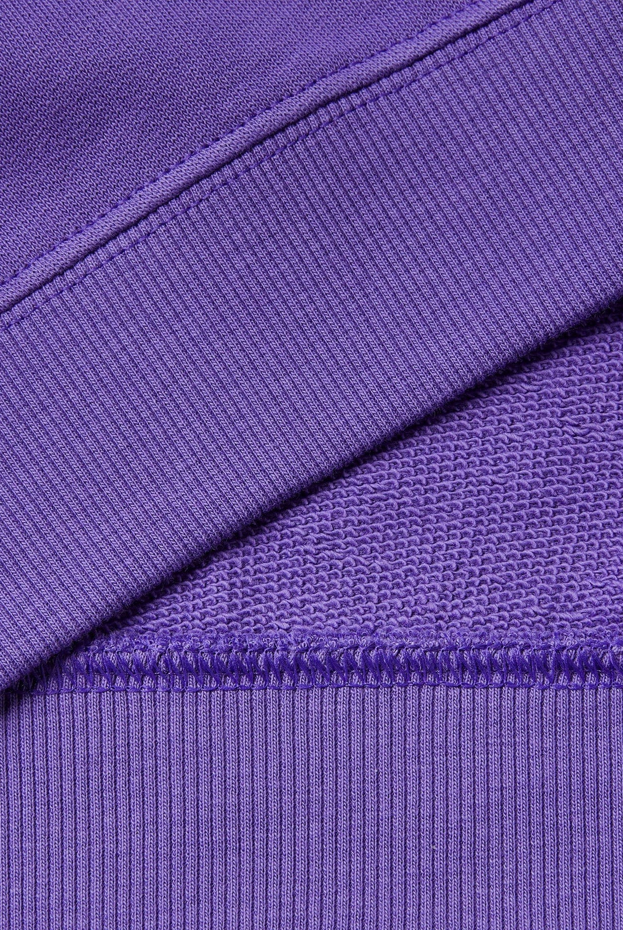 يونايتد كولورز اوف بينيتون سويت شيرت بناتي قطن 100% مع طبعة أمامية