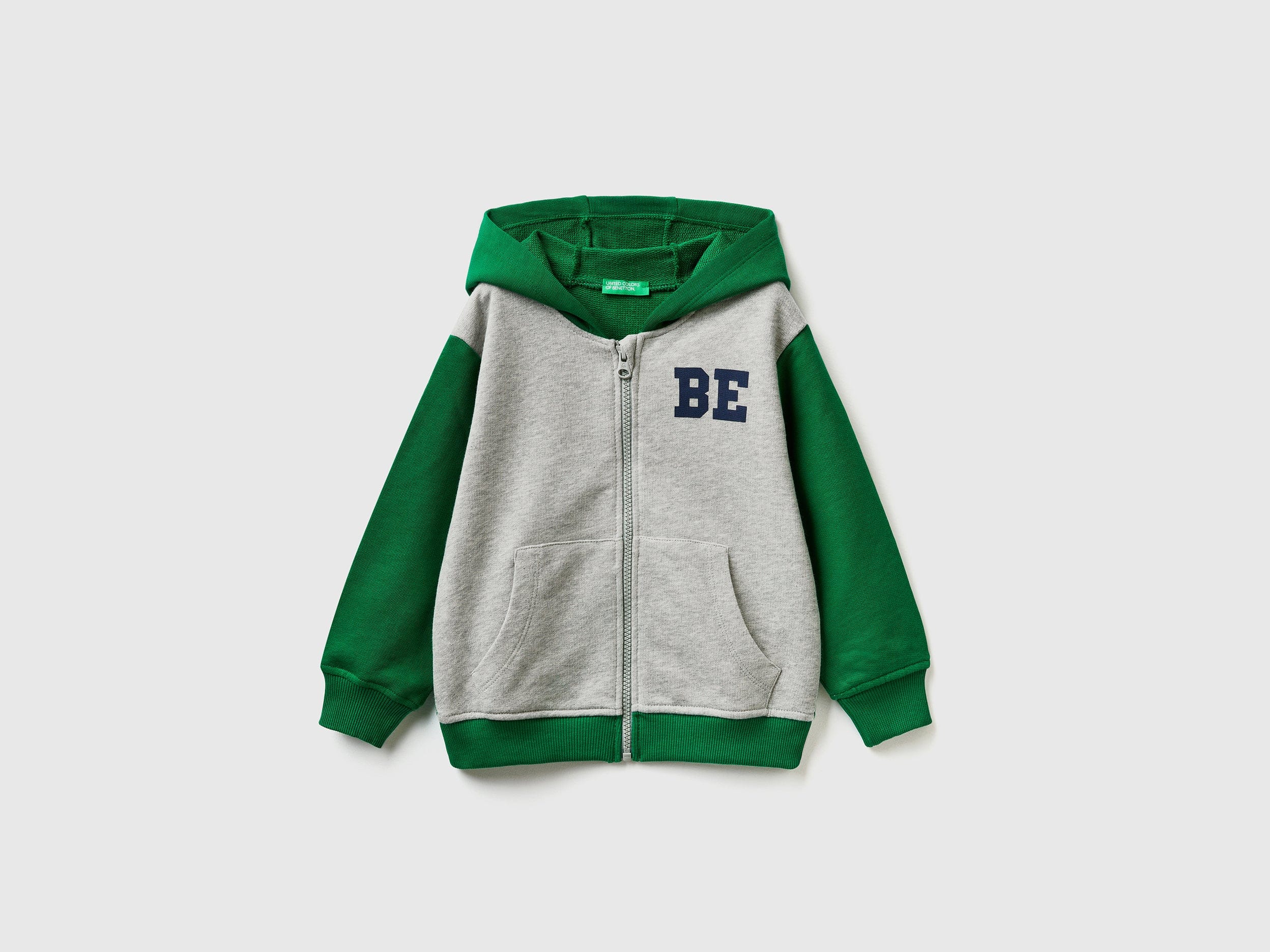 ูููุงูุชุฏ ููููุฑุฒ ุงูู ุจูููุชูู ููุฏู ุงุทูุงู ุจุดุนุงุฑ ูุฌููุจ