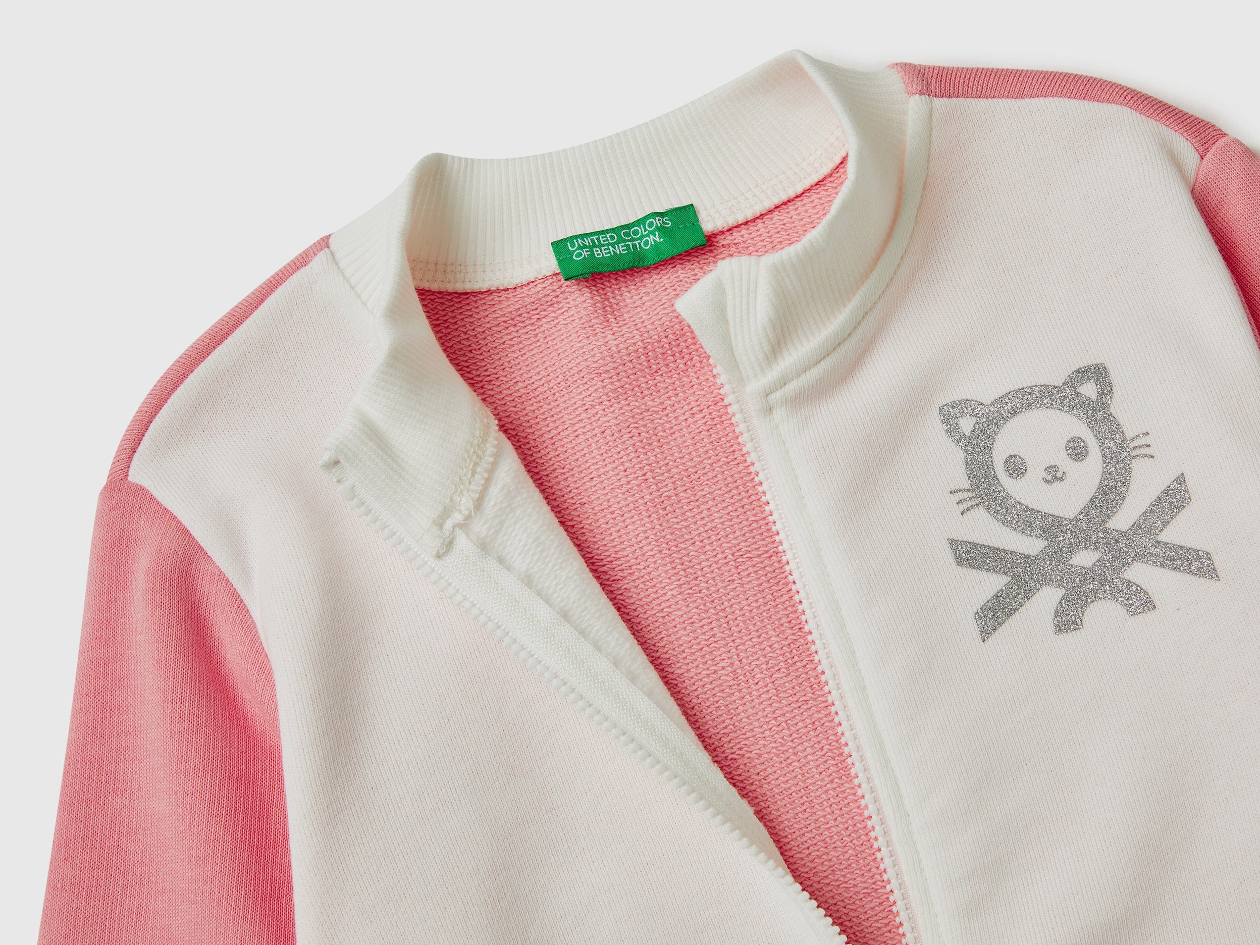 يونايتد كولورز اوف بينيتون سترة بسحاب من القطن العضوي كم طويل بناتي