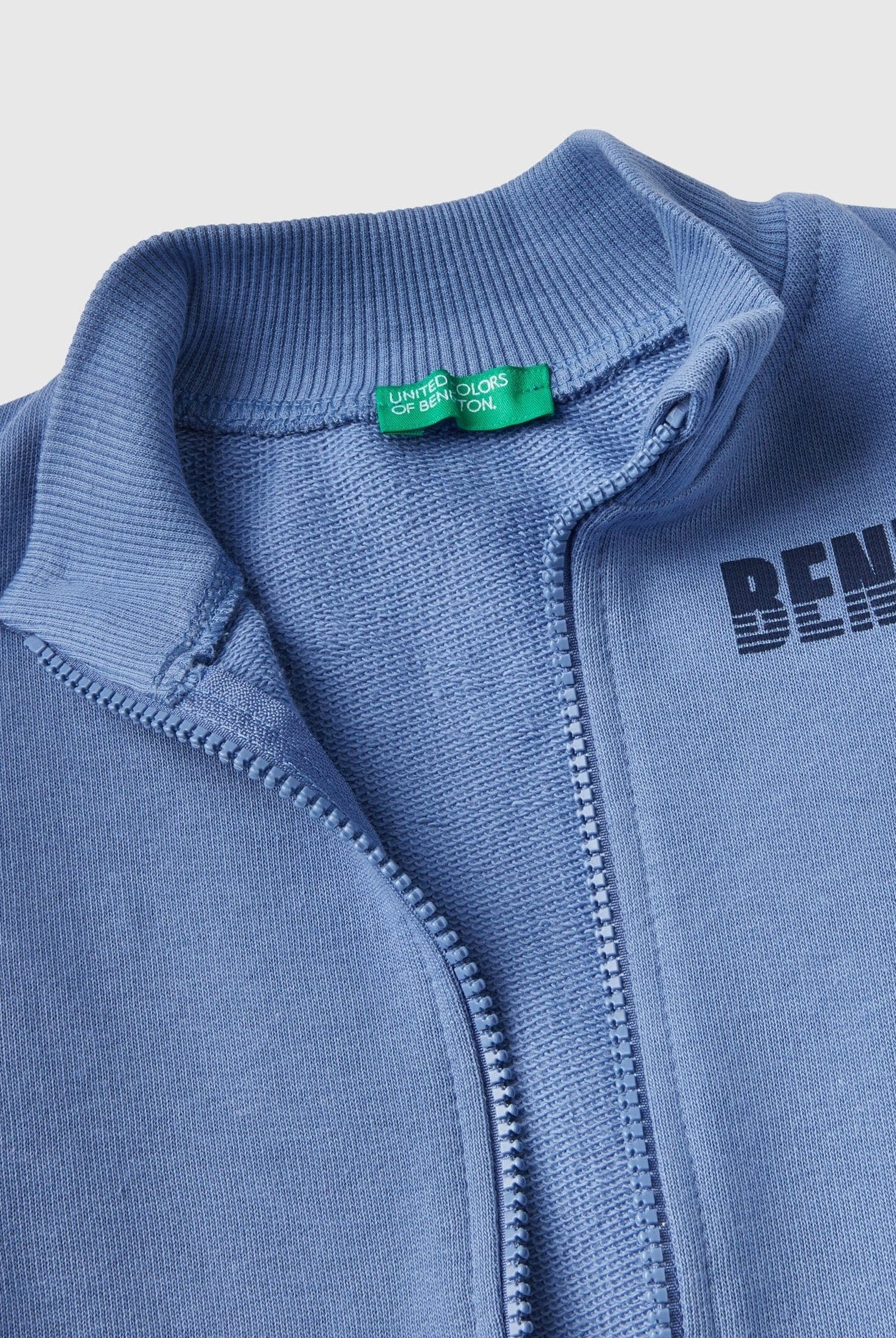 يونايتد كولورز اوف بينيتون سويت شيرت من القطن العضوي بسحاب أطفالي