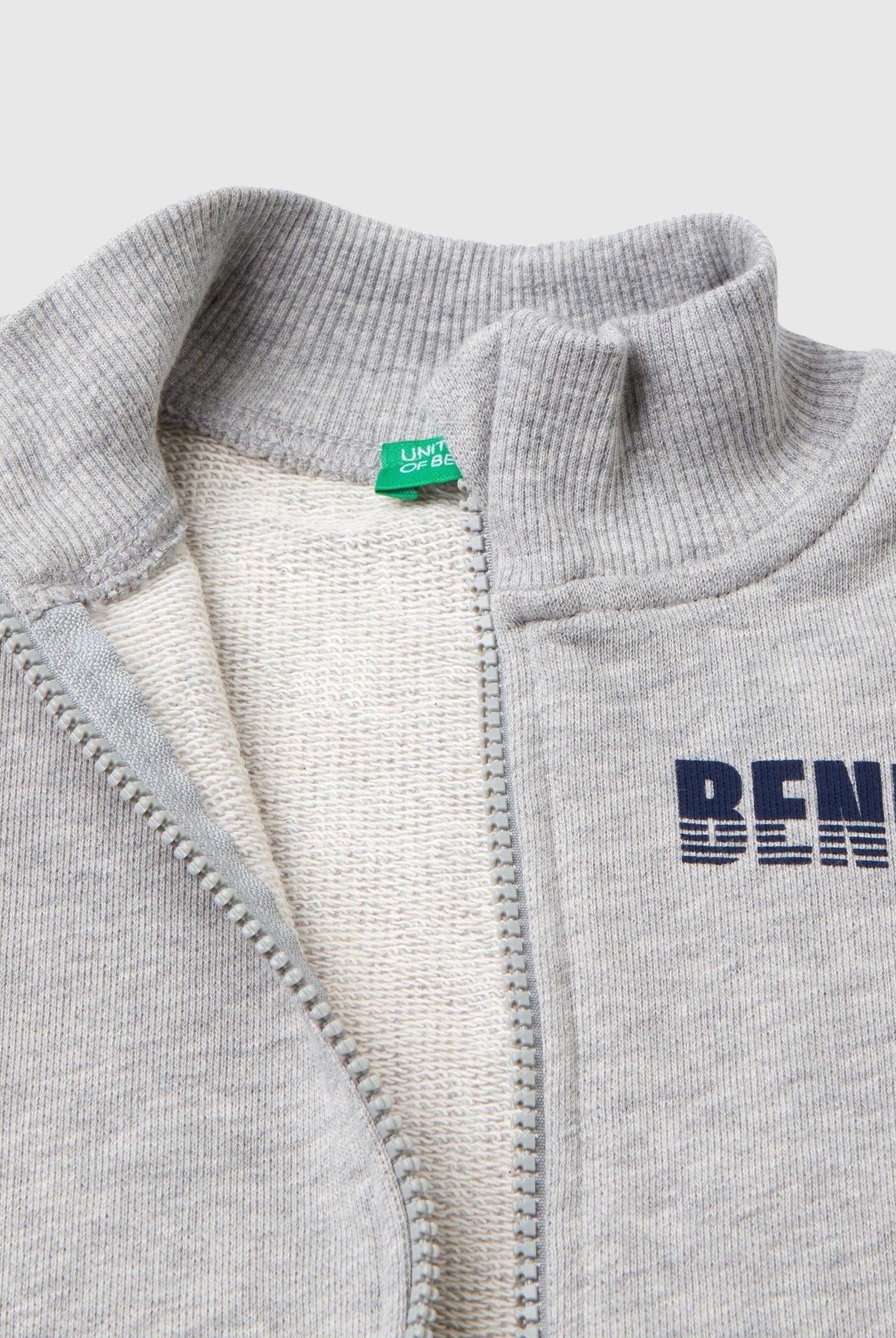 يونايتد كولورز اوف بينيتون سويت شيرت من القطن العضوي بسحاب أطفالي