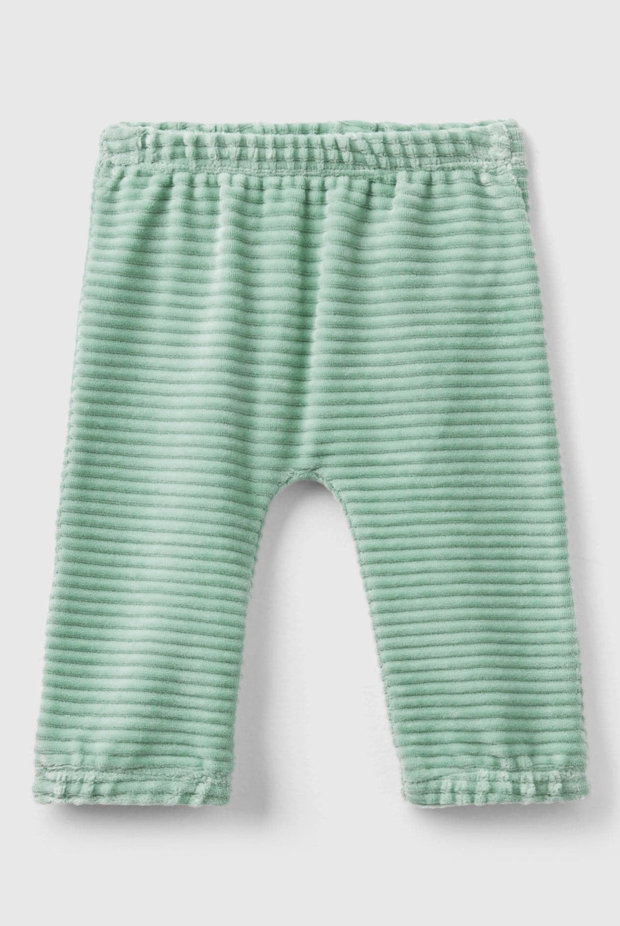 يونايتد كولورز اوف بينيتون بنطلون رياضي بنقشة حيوانات رضع