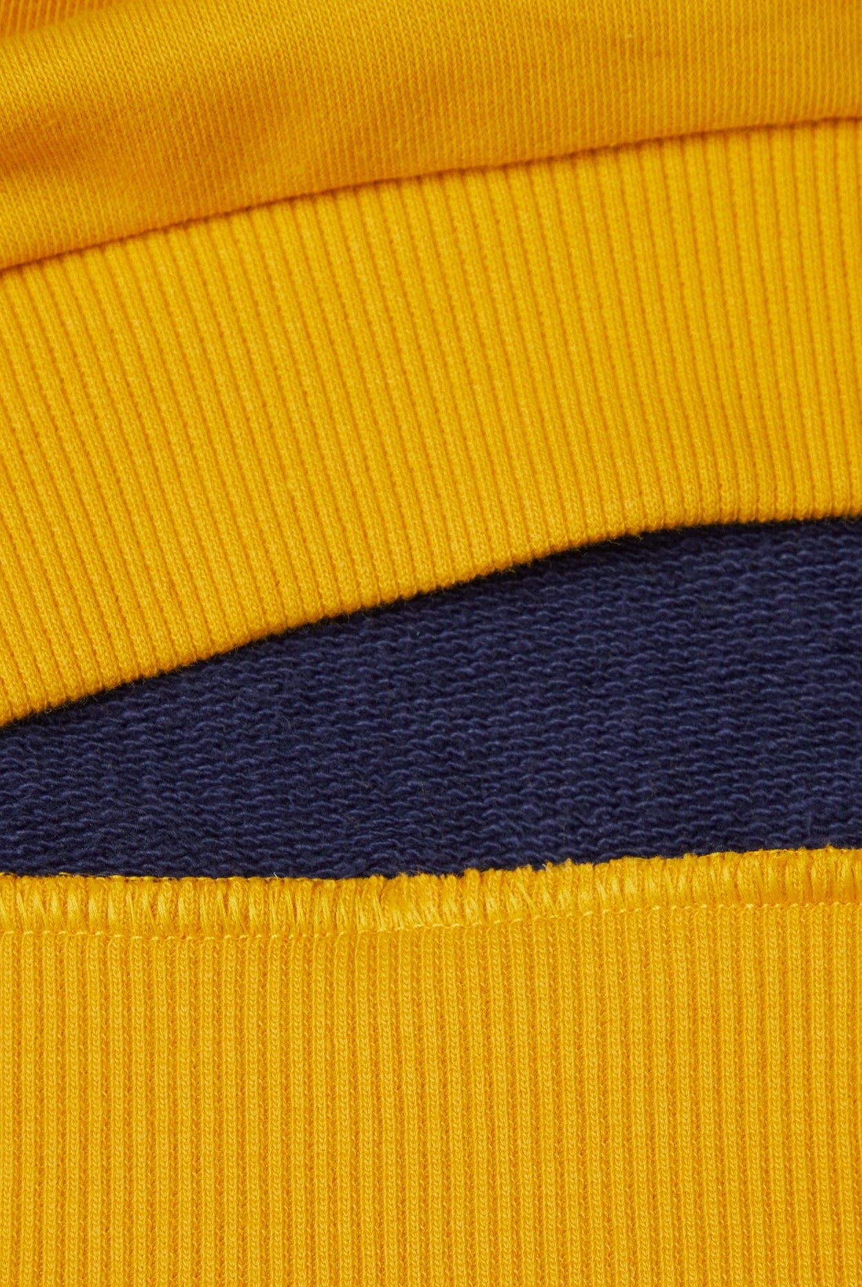 يونايتد كولورز اوف بينيتون سترة بألوان مختلفة مع طباعة أطفالي