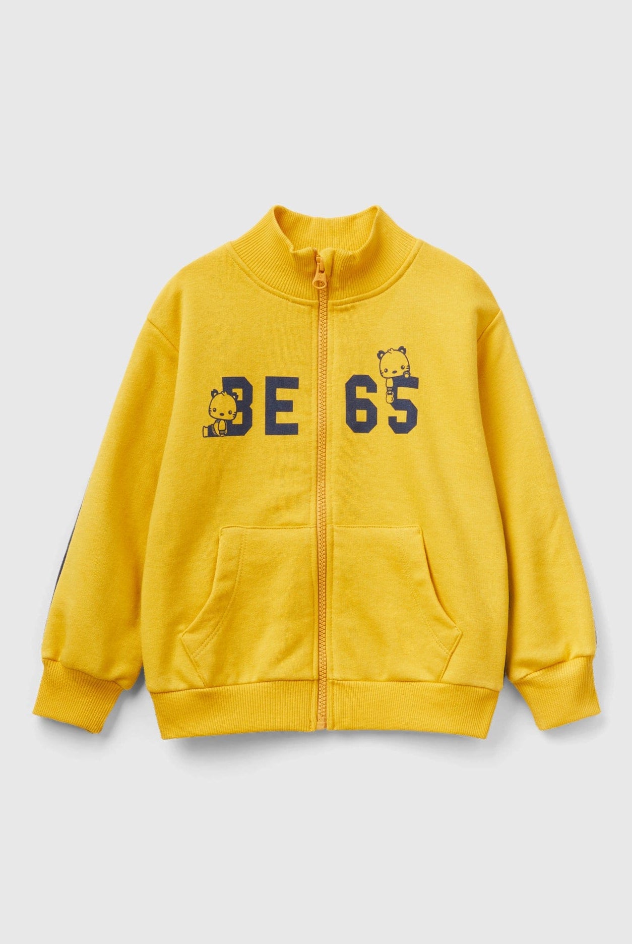 يونايتد كولورز اوف بينيتون سويت شيرت بسحاب وطباعة أطفالي