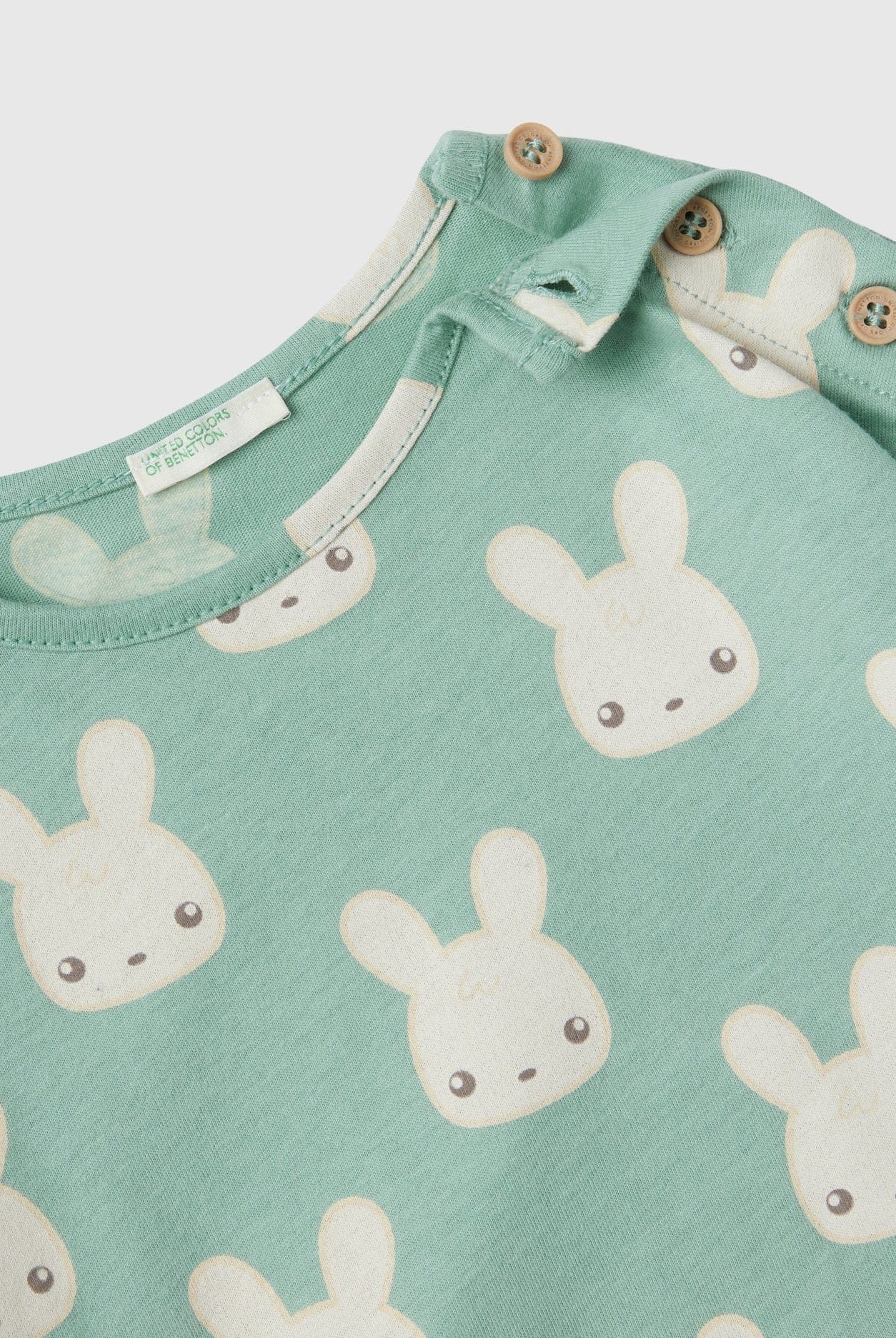 يونايتد كولورز اوف بينيتون تي شيرت مواليد بطبعة حيوانات ميكرو