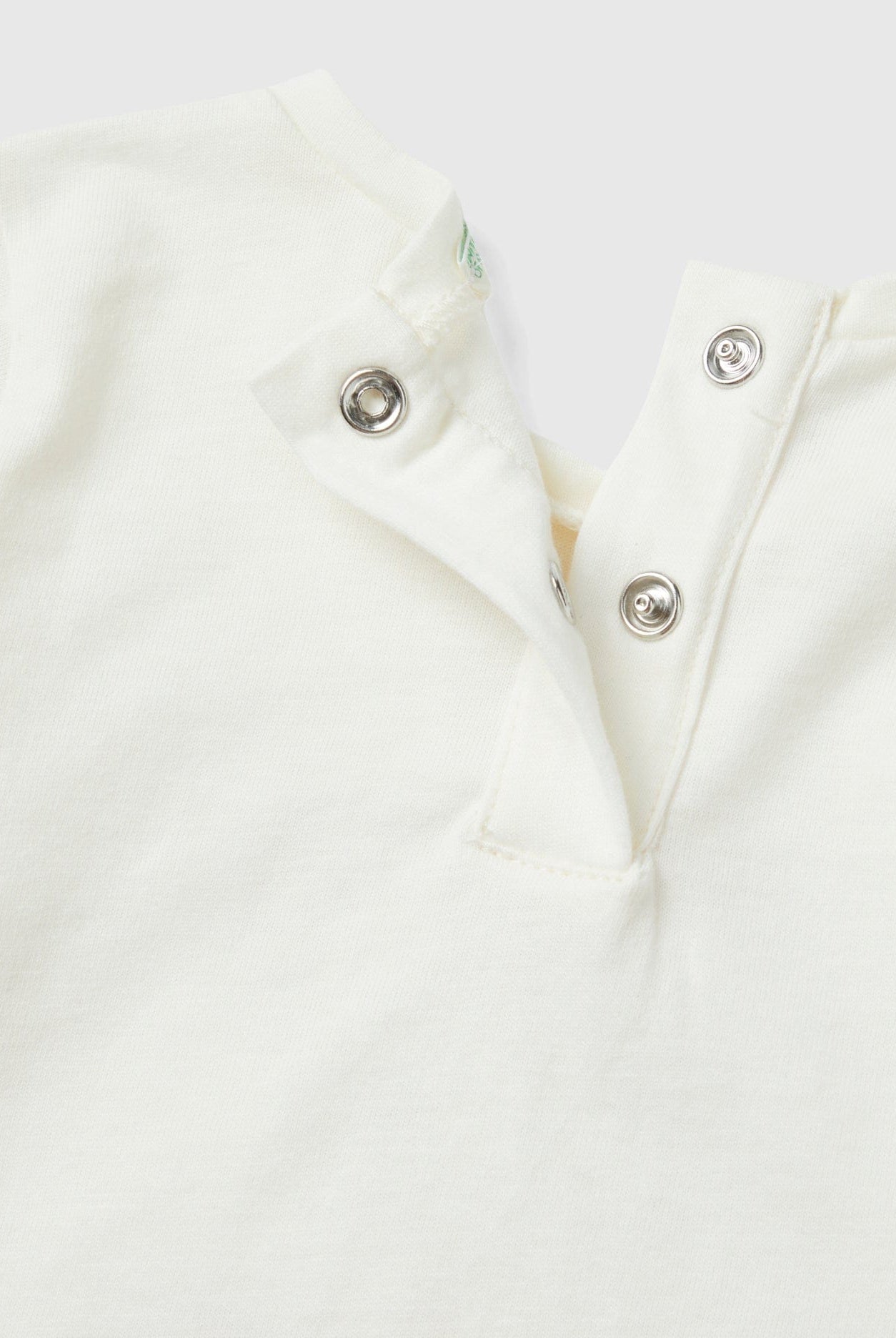 يونايتد كولورز اوف بينيتون تي شيرت بنمط حيواني وكتفين بكشكش رضع