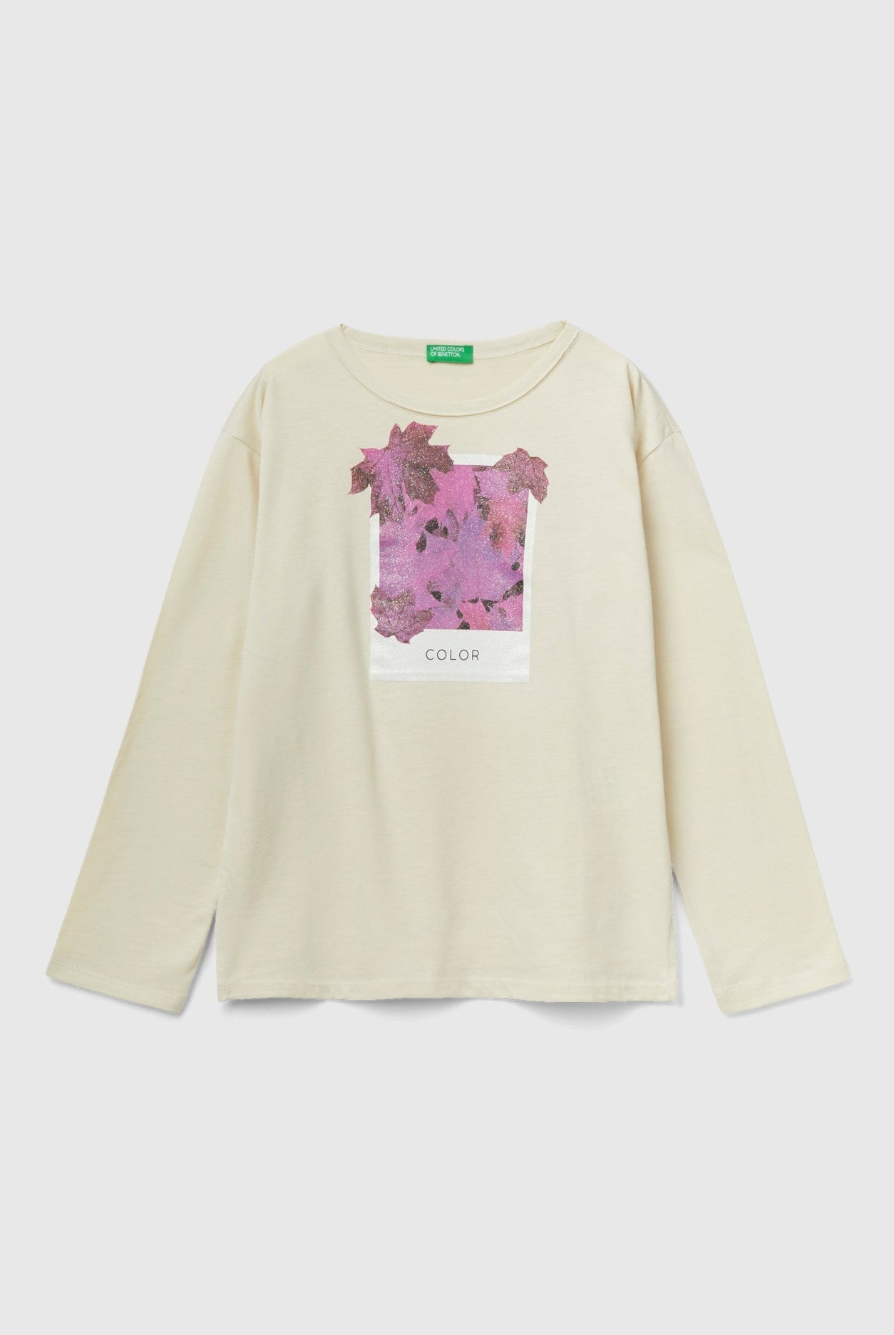 يونايتد كولورز اوف بينيتون تيشيرت بناتي بطباعة وأكتاف مكشوفة