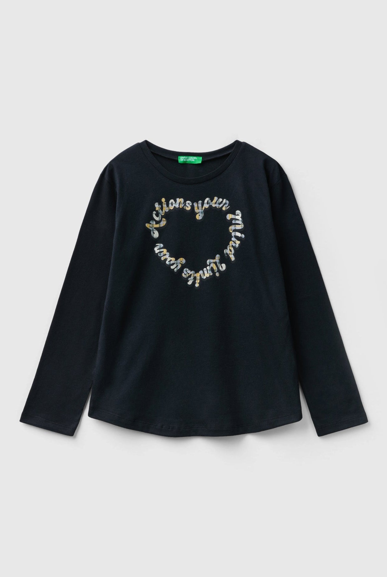 يونايتد كولورز اوف بينيتون تيشيرت اطفالي كم طويل مع طباعة عالصدر