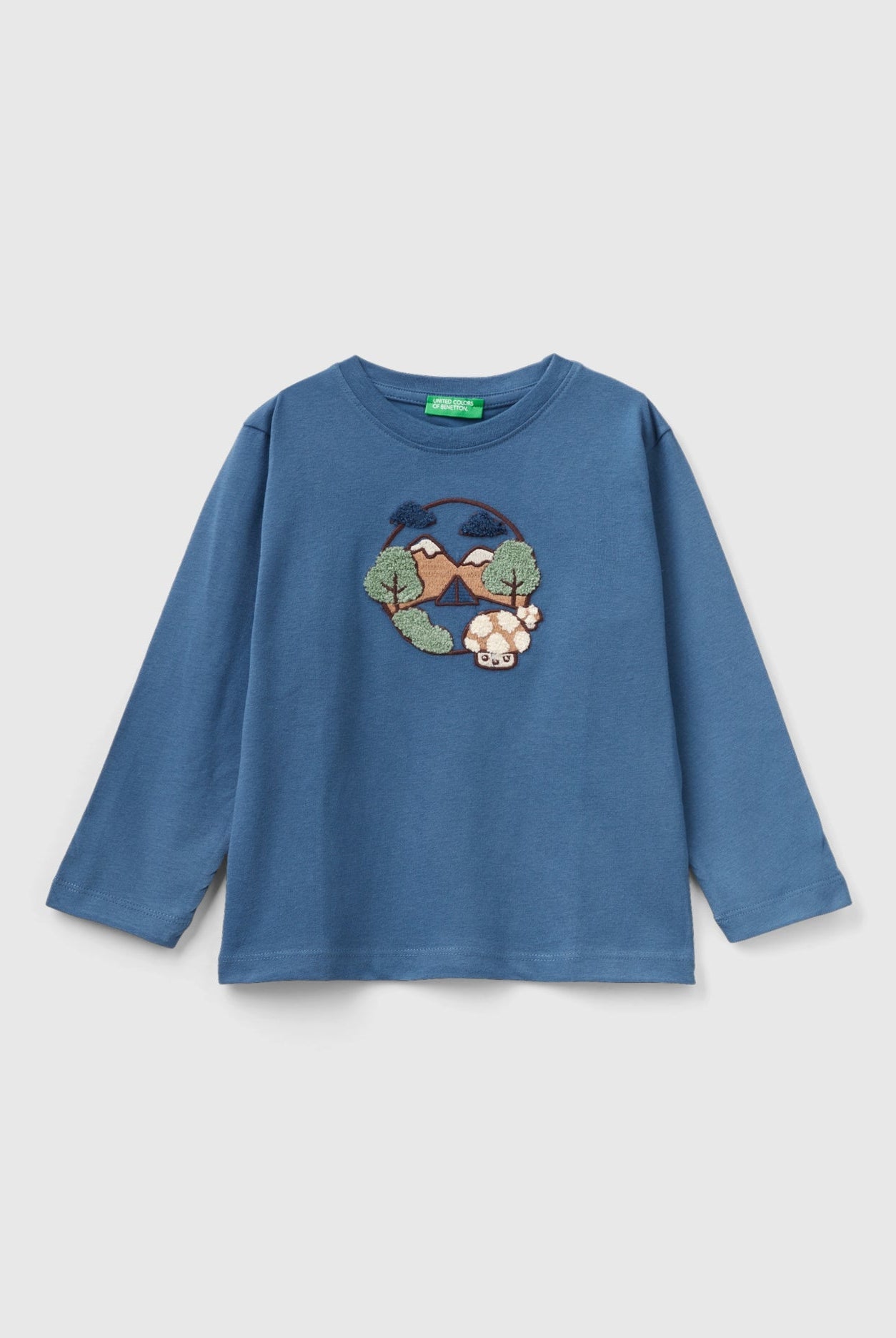 يونايتد كولورز اوف بينيتون تيشيرت اطفالي بطباعة الطبيعة