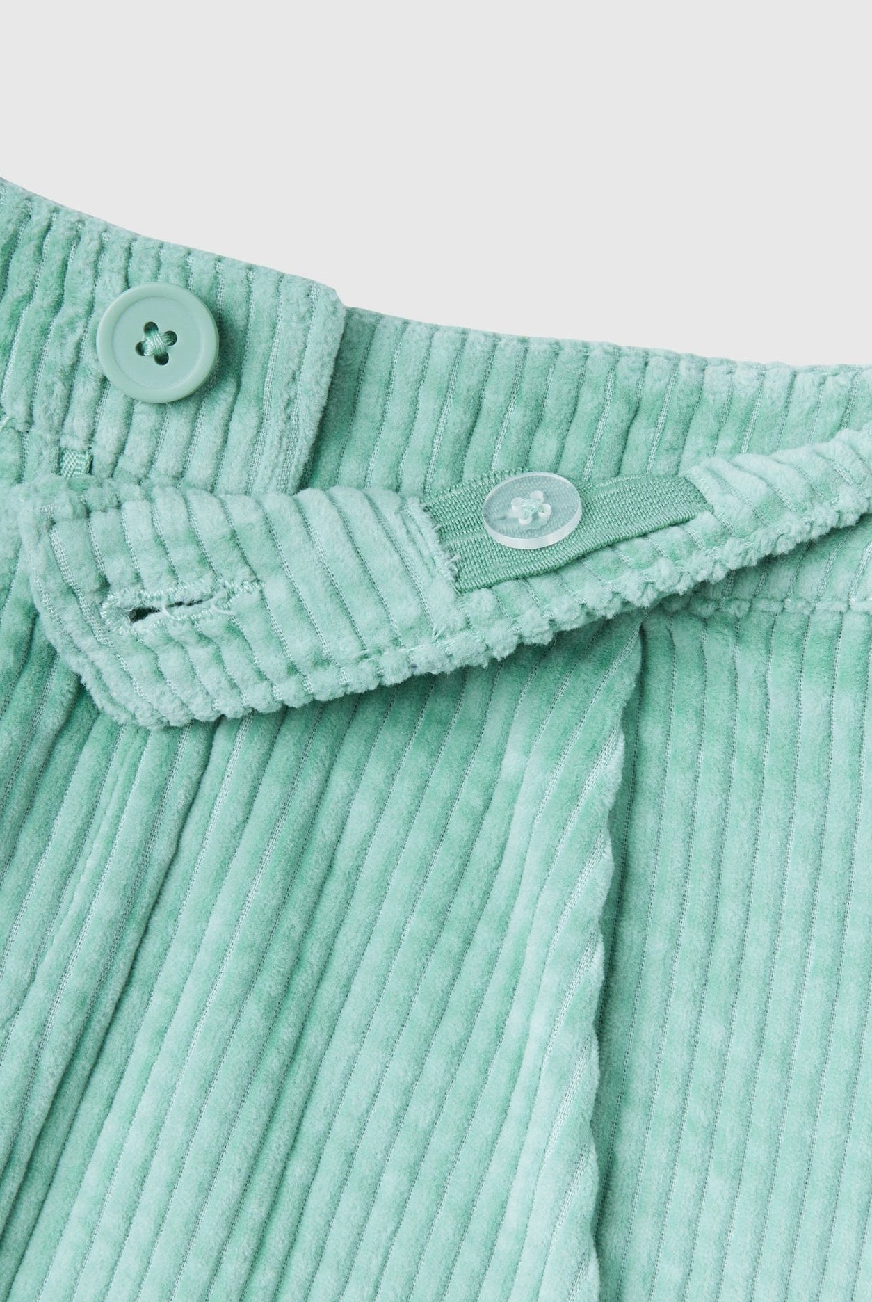 يونايتد كولورز اوف بينيتون شورت مخملي مطرز أطفالي