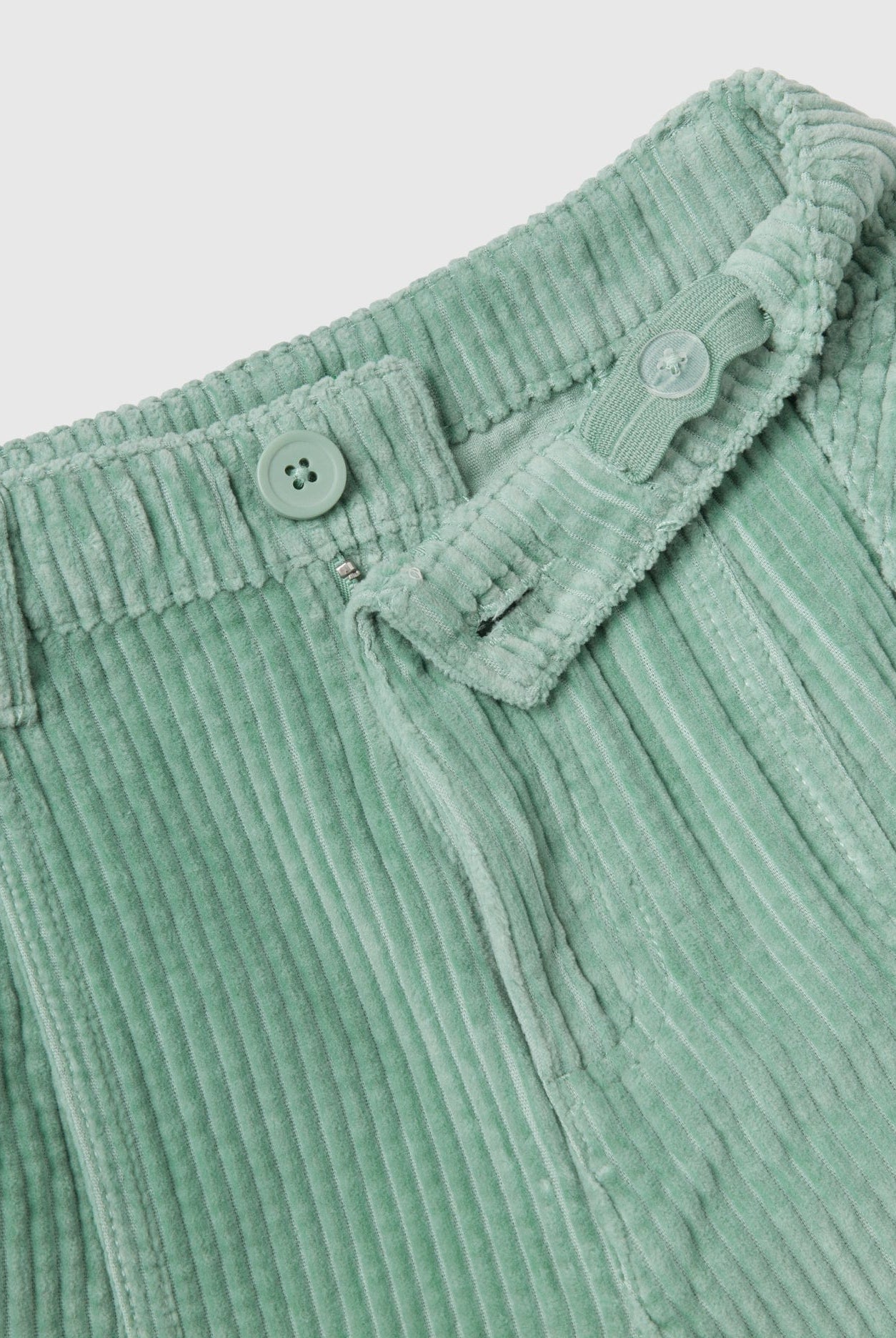 يونايتد كولورز اوف بينيتون بنطلون قطيفة واسع الساق مع جيب كارجو بناتي