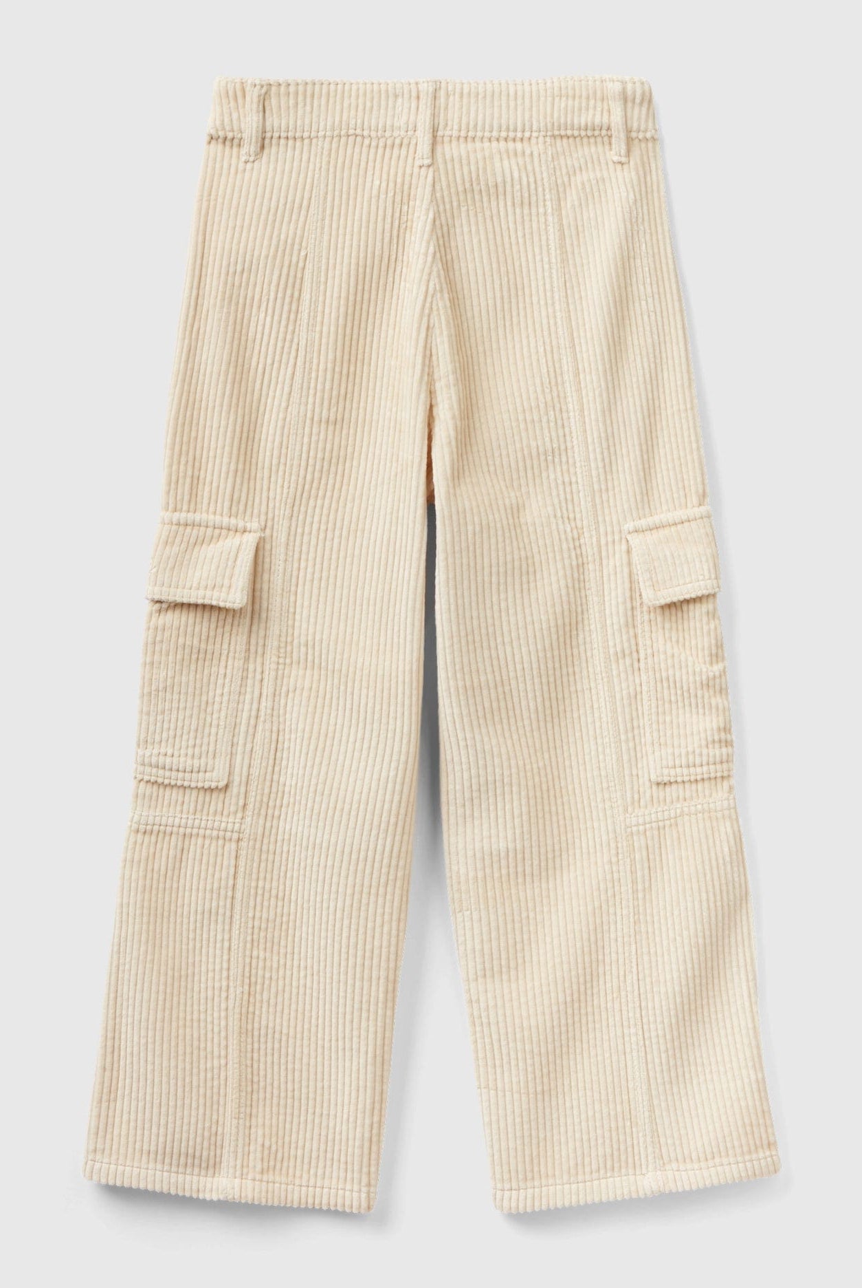 يونايتد كولورز اوف بينيتون بنطلون قطيفة واسع الساق مع جيب كارجو بناتي