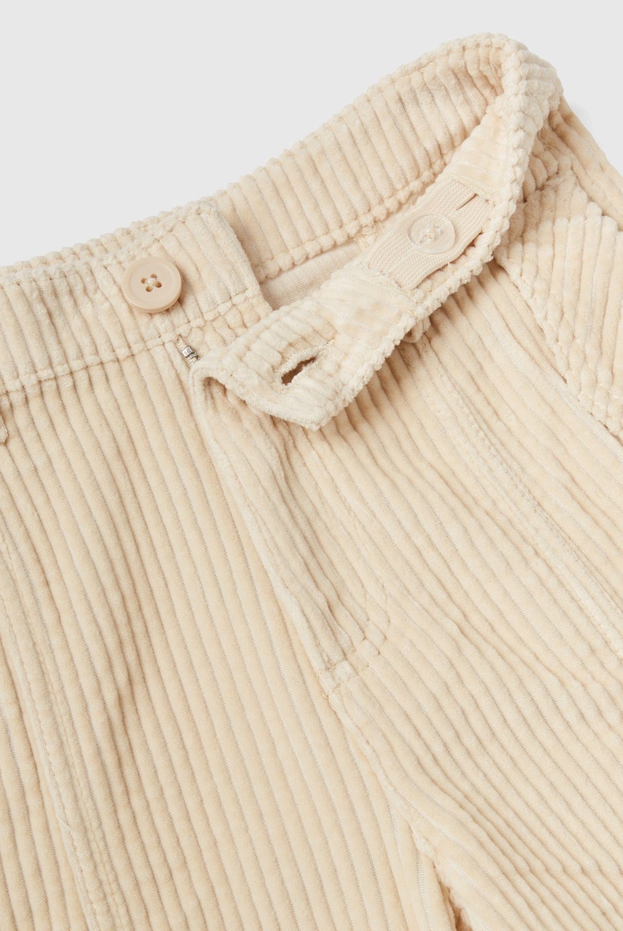 يونايتد كولورز اوف بينيتون بنطلون قطيفة واسع الساق مع جيب كارجو بناتي