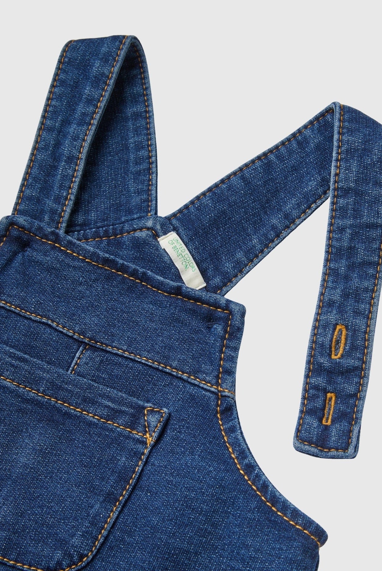 يونايتد كولورز اوف بينيتون سالوبيت جينز فضفاض بجيب امامي اطفالي رضع