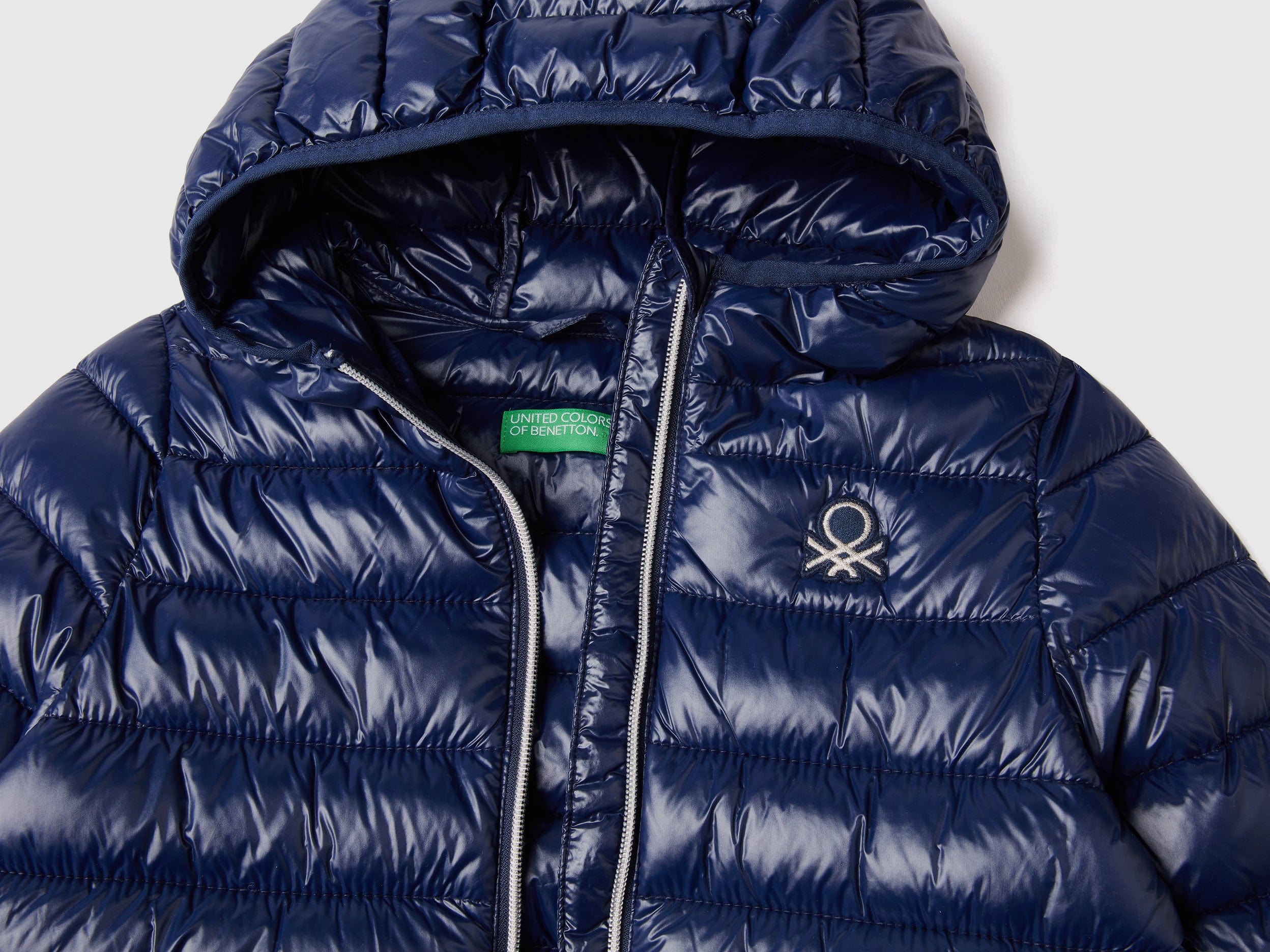 يونايتد كولورز اوف بينيتون سترة بافر بناتي بغطاء رأس