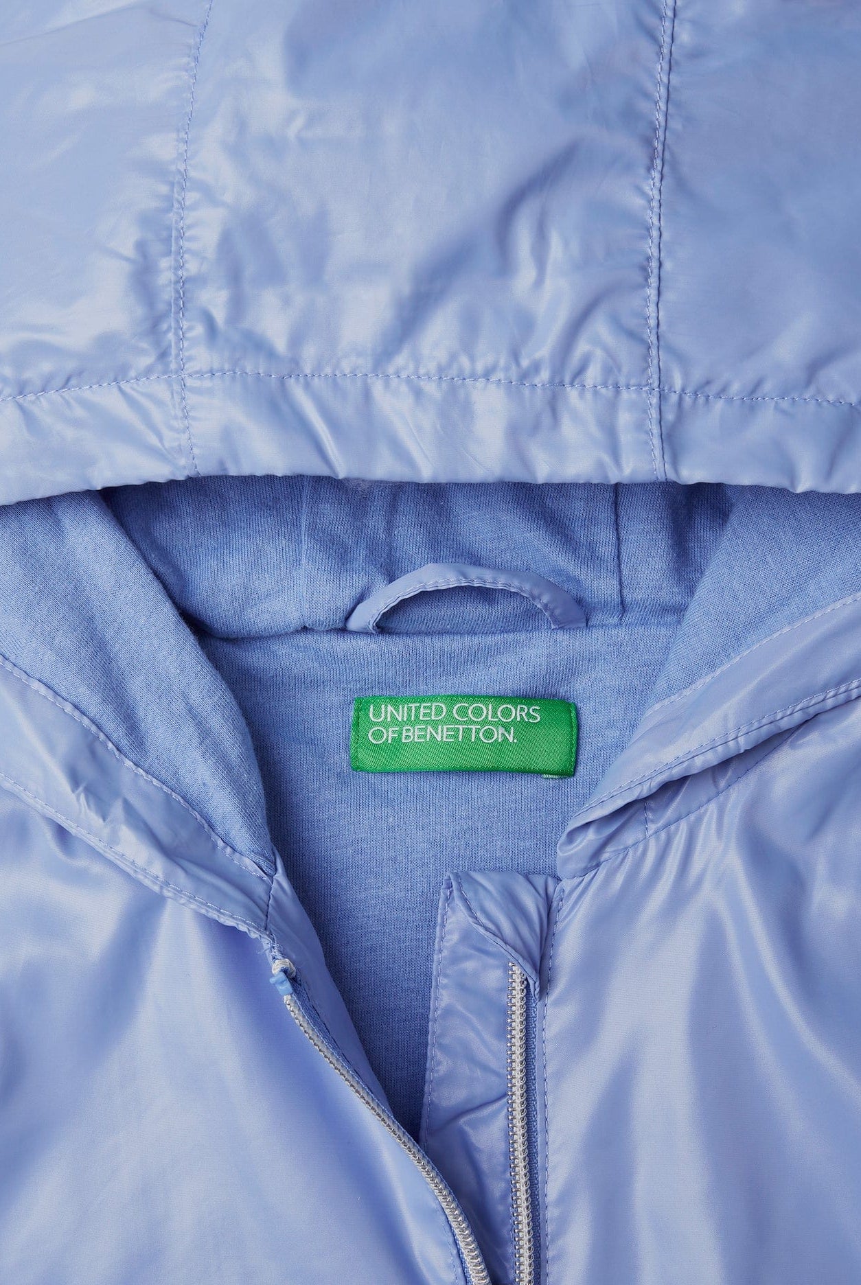 يونايتد كولورز اوف بينيتون جاكيت اطفالي ضد المطر خفيف بغطاء للرأس