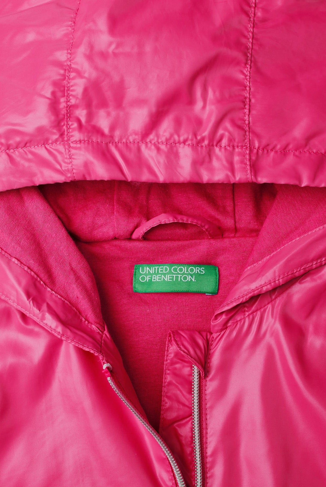 يونايتد كولورز اوف بينيتون جاكيت اطفالي ضد المطر خفيف بغطاء للرأس