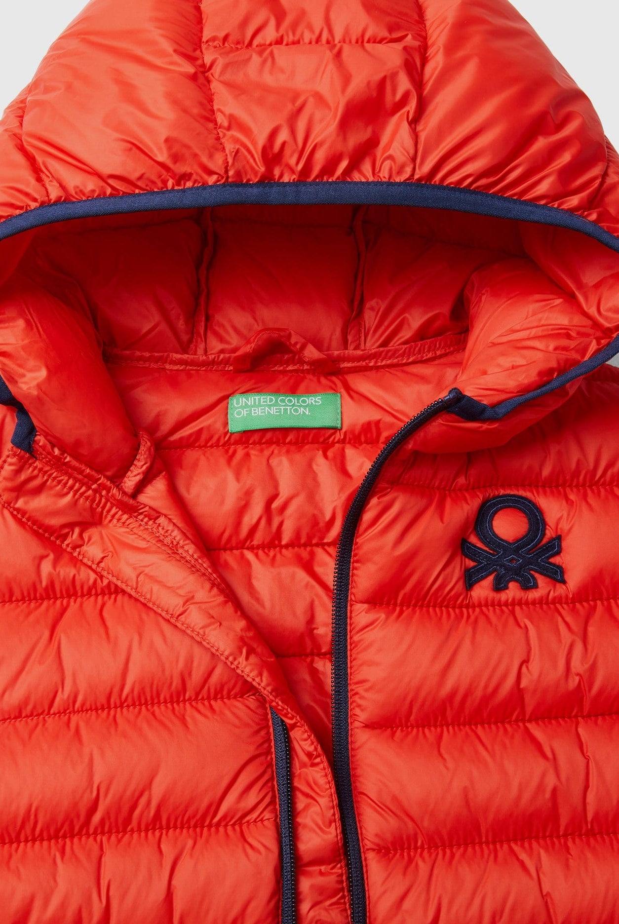 يونايتد كولورز اوف بينيتون سترة مبطنة بهودي أطفالي