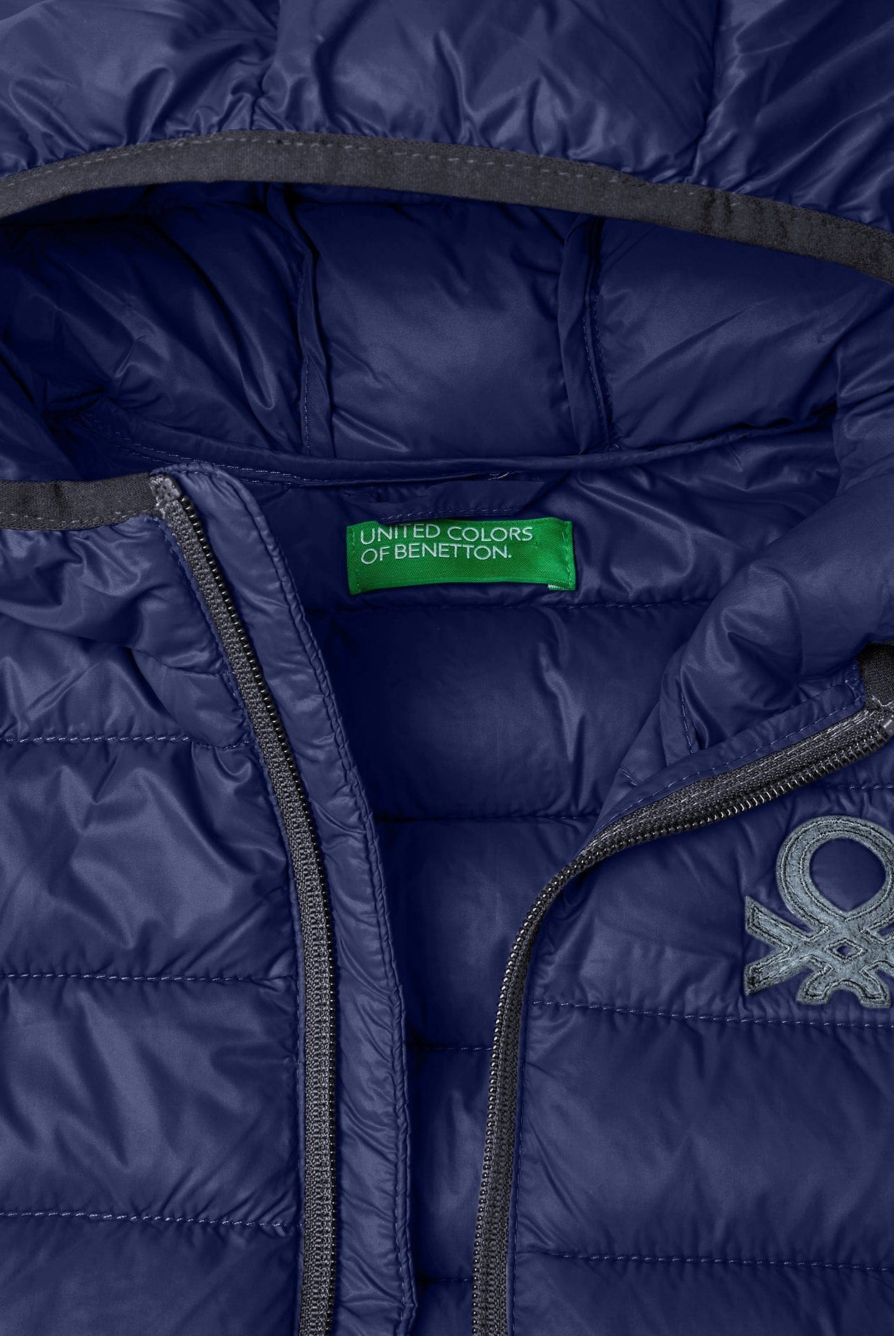 يونايتد كولورز اوف بينيتون سترة مبطنة بهودي أطفالي