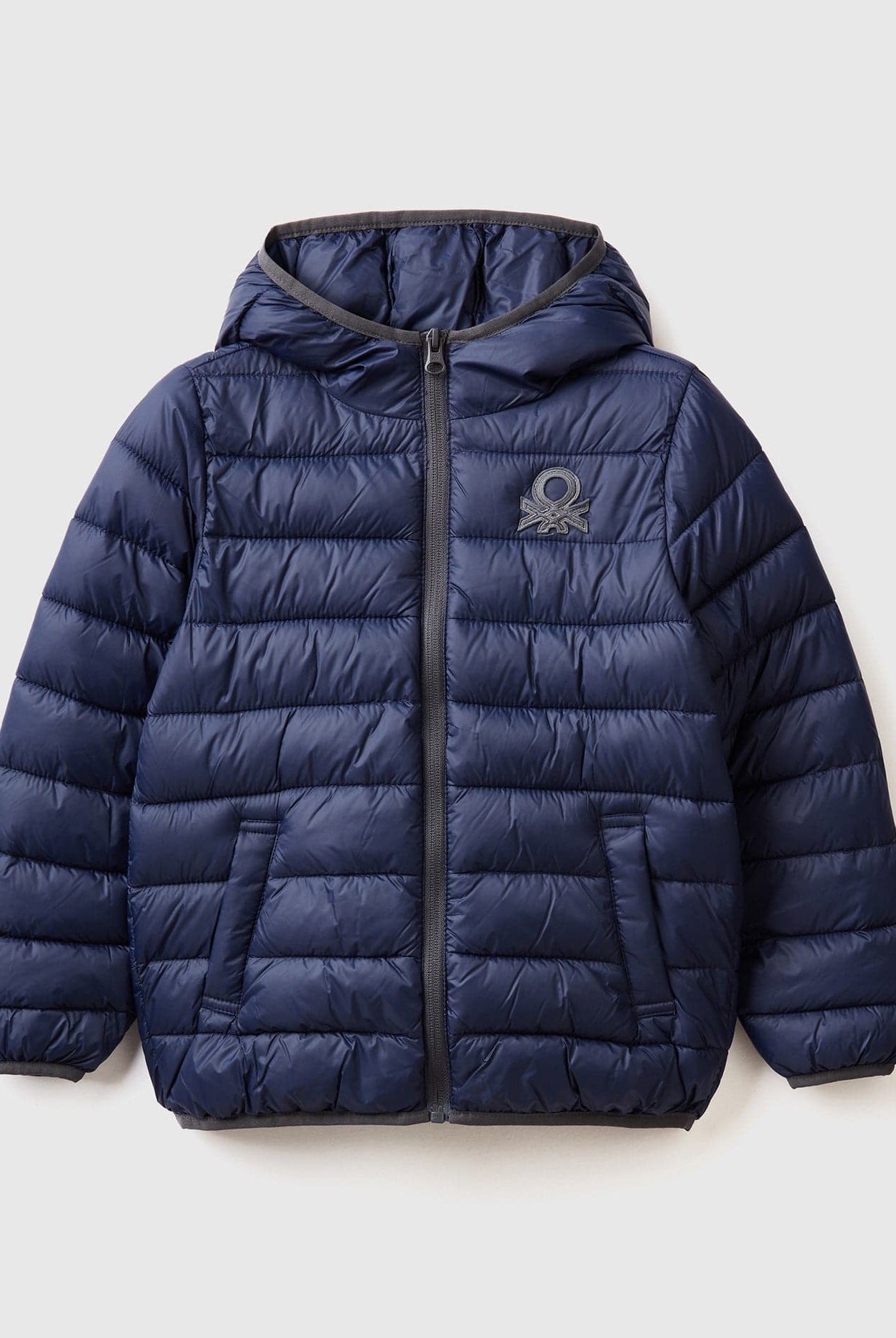 يونايتد كولورز اوف بينيتون سترة مبطنة بهودي أطفالي