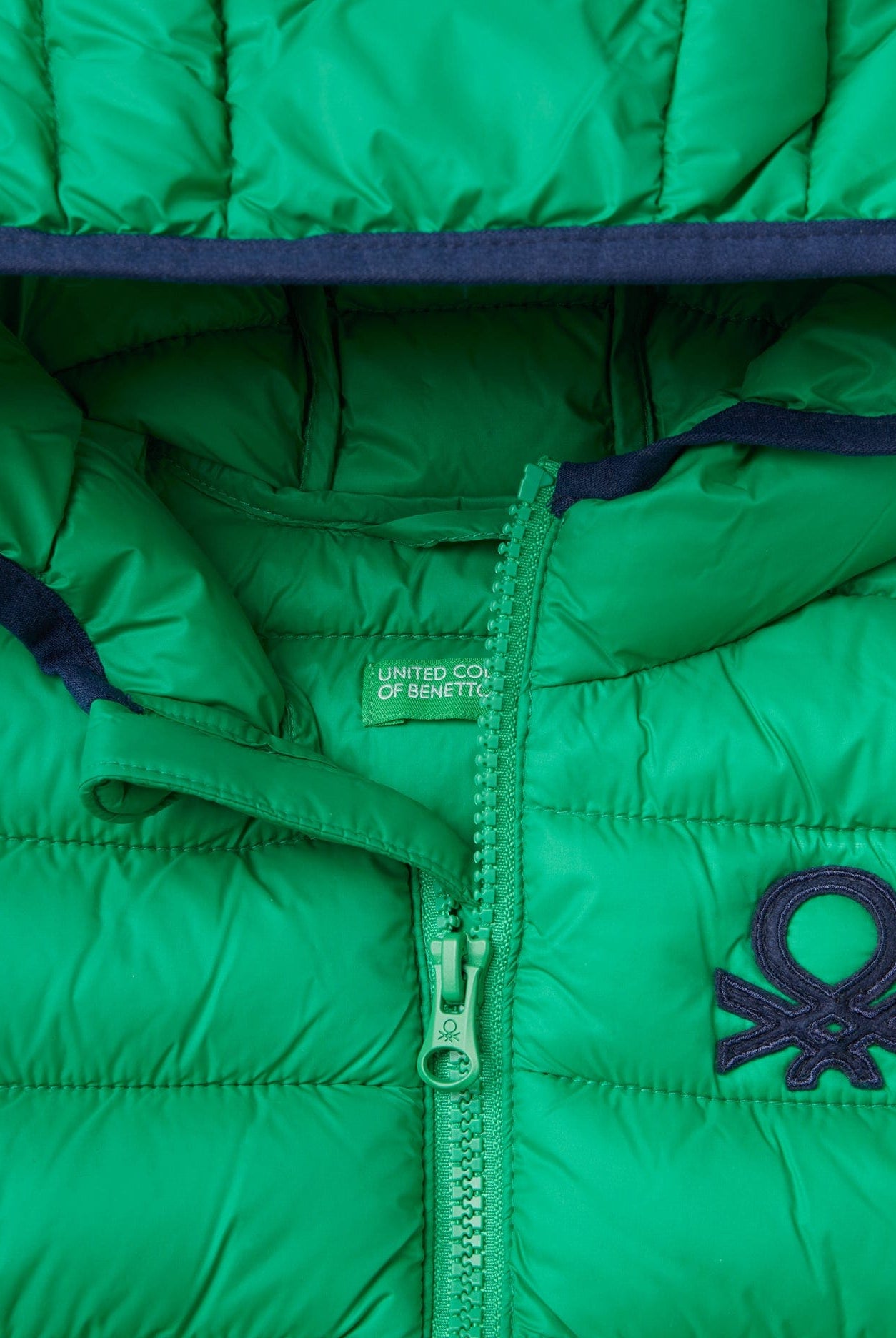 يونايتد كولورز اوف بينيتون سترة مبطنة بهودي أطفالي