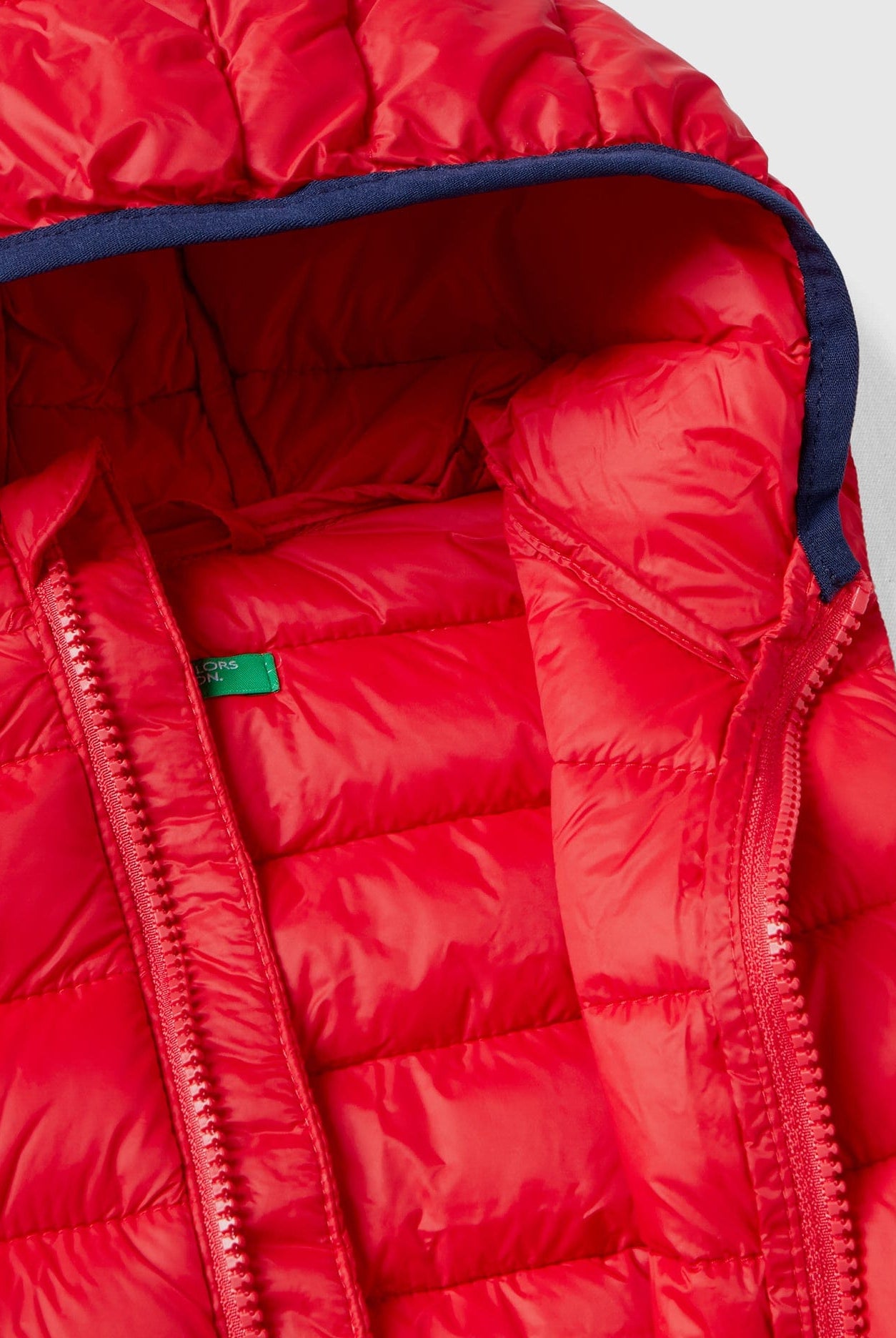 يونايتد كولورز اوف بينيتون سترة مبطنة بهودي أطفالي