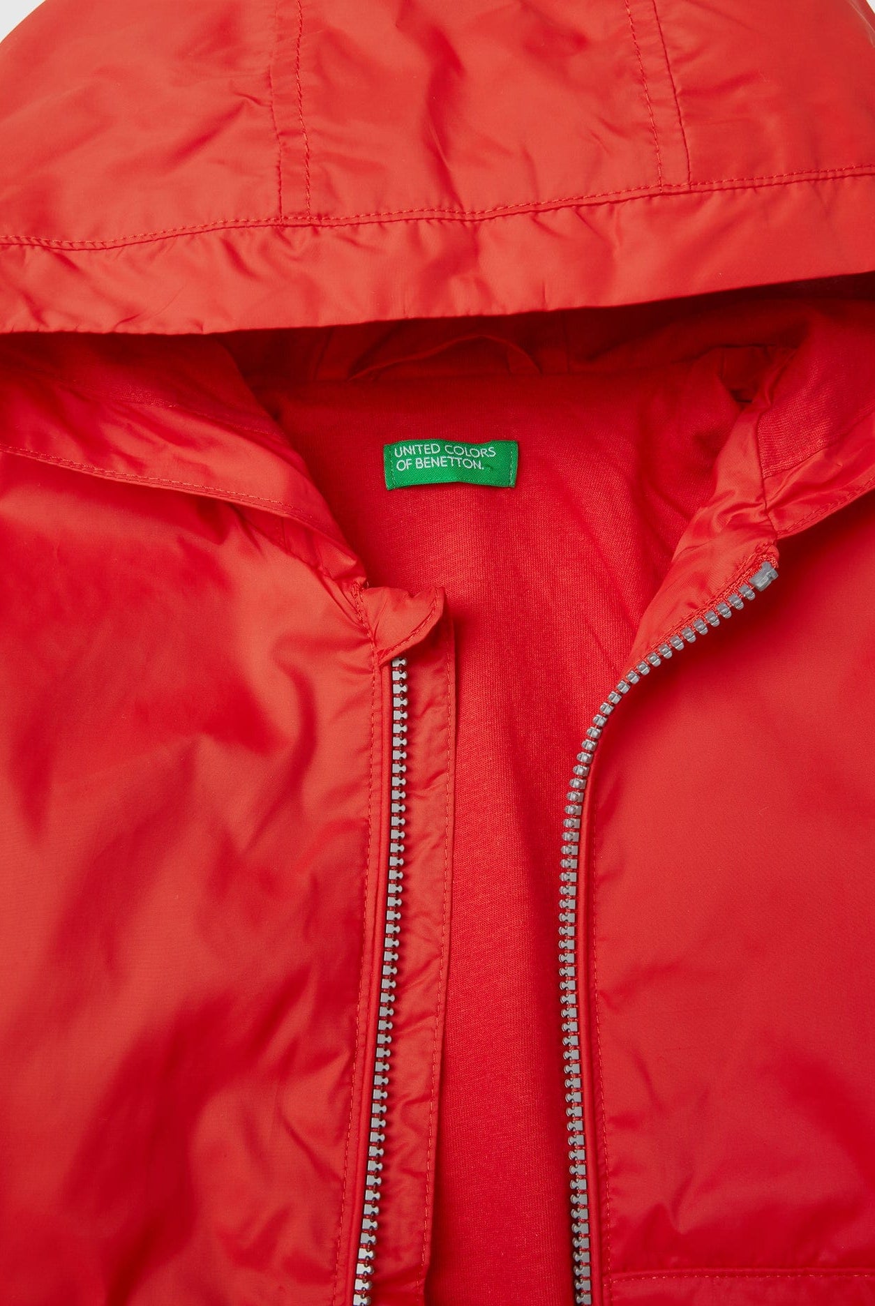 يونايتد كولورز اوف بينيتون جاكيت اطفالي خفيف بغطاء للرأس