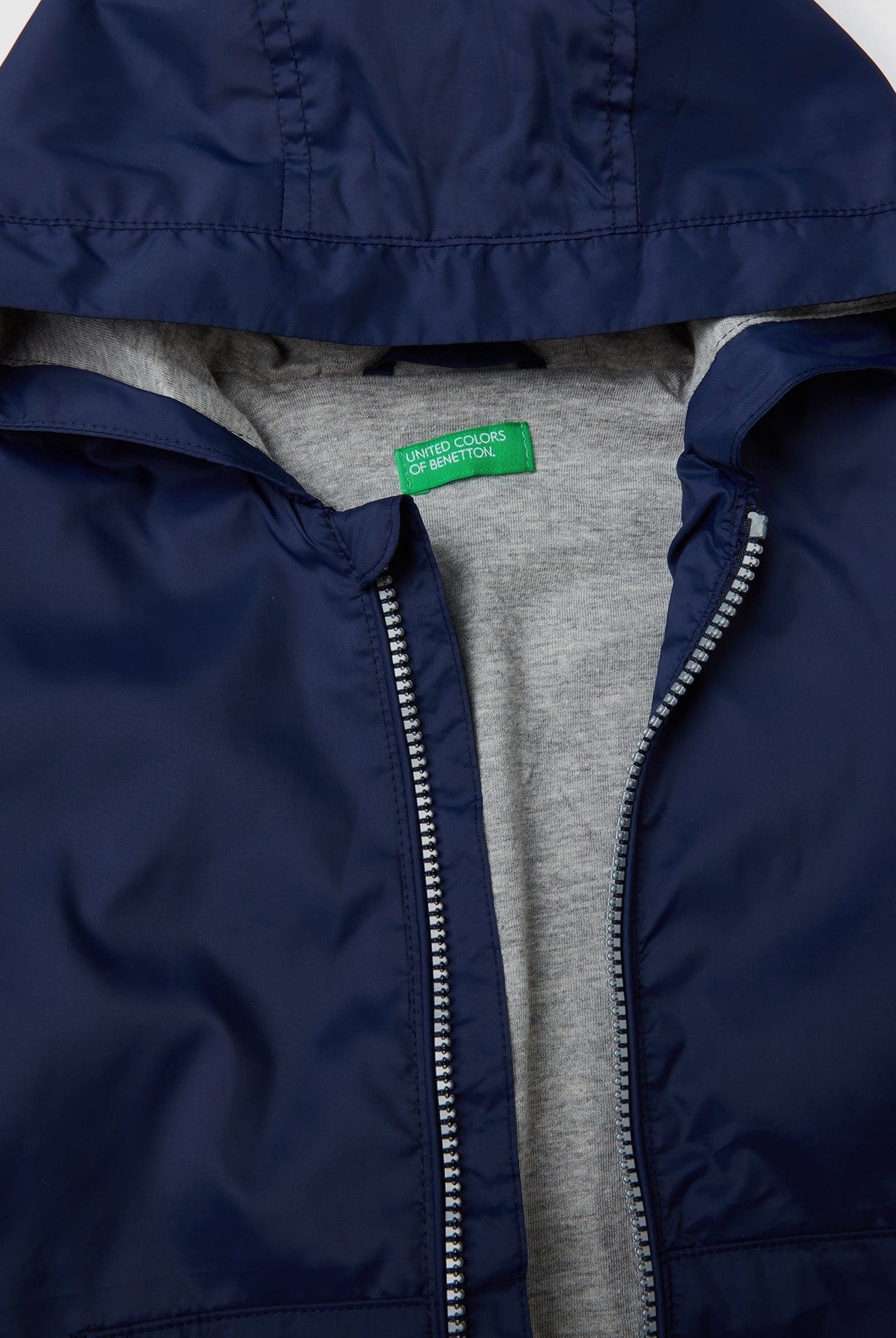 يونايتد كولورز اوف بينيتون جاكيت اطفالي خفيف بغطاء للرأس