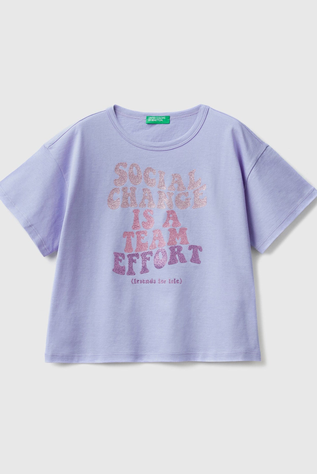 يونايتد كولورز اوف بينيتون تيشيرت بطباعة لامعة أمامية نص كم أطفالي