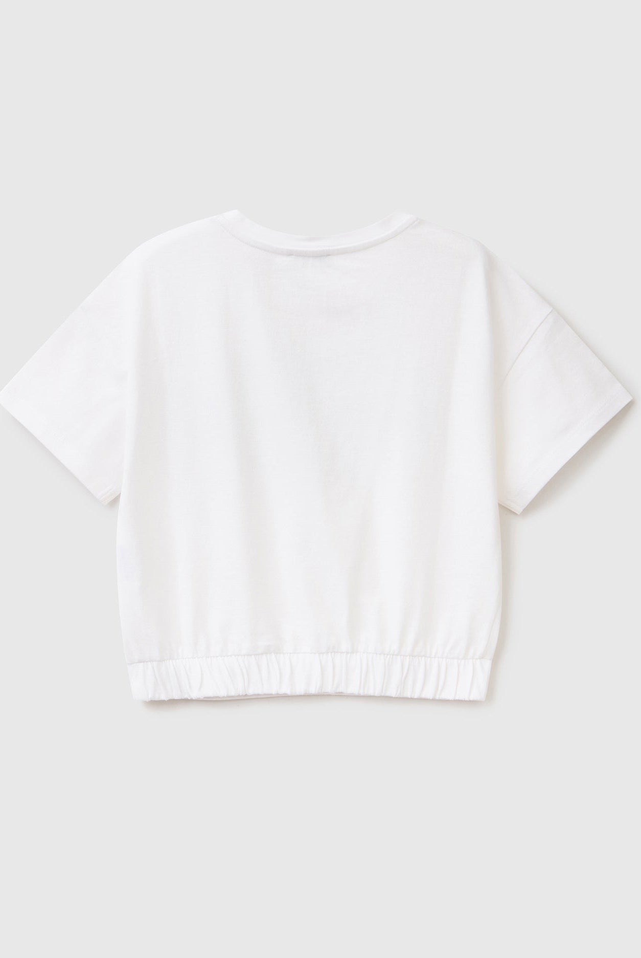 يونايتد كولورز اوف بينيتون تي شيرت بطبعة ولمعان مطاط من أسفل نص كم أطفالي