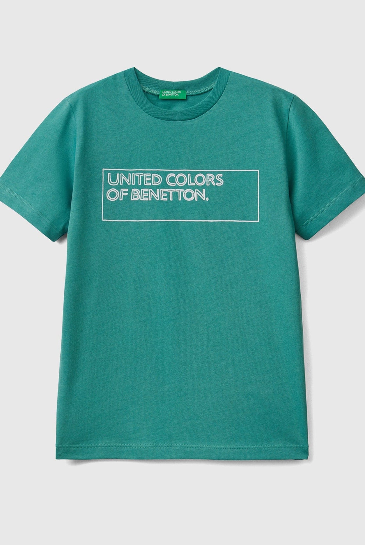 يونايتد كولورز اوف بينيتون تيشيرت قطن بنسبة 100% مع شعار نص كم أطفالي