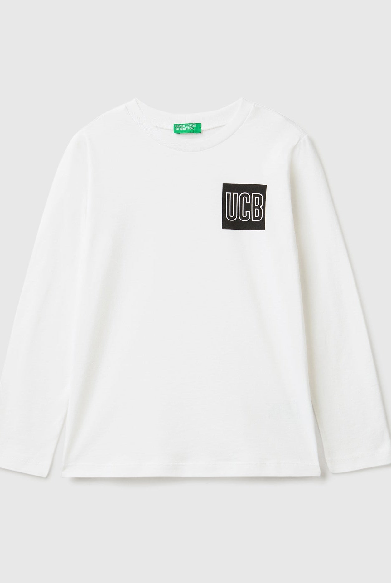 يونايتد كولورز اوف بينيتون تيشيرت بأكمام طويلة مع شعار أطفالي