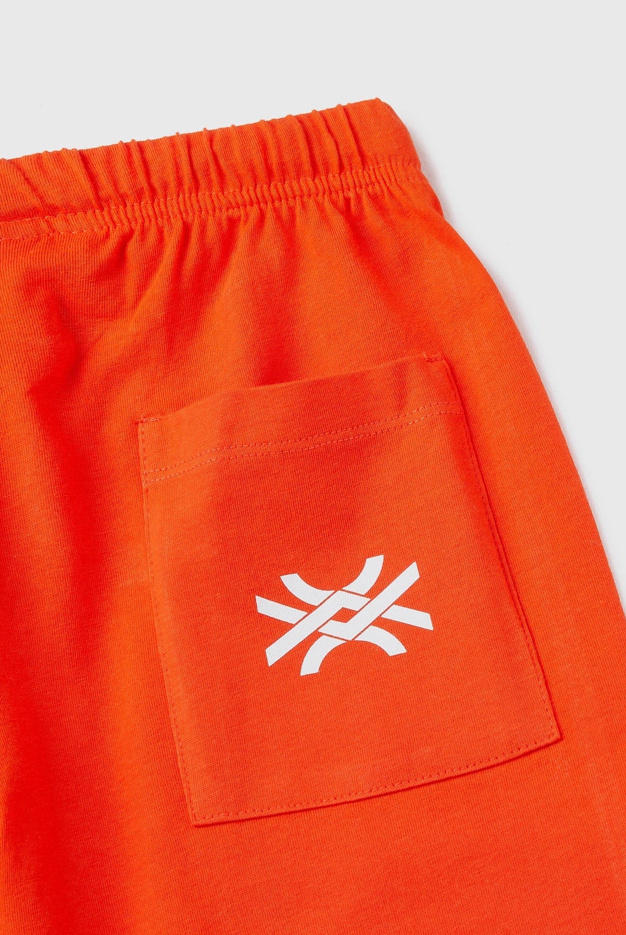 يونايتد كولورز اوف بينيتون طقم تي شيرت وبرمودا أطفالي