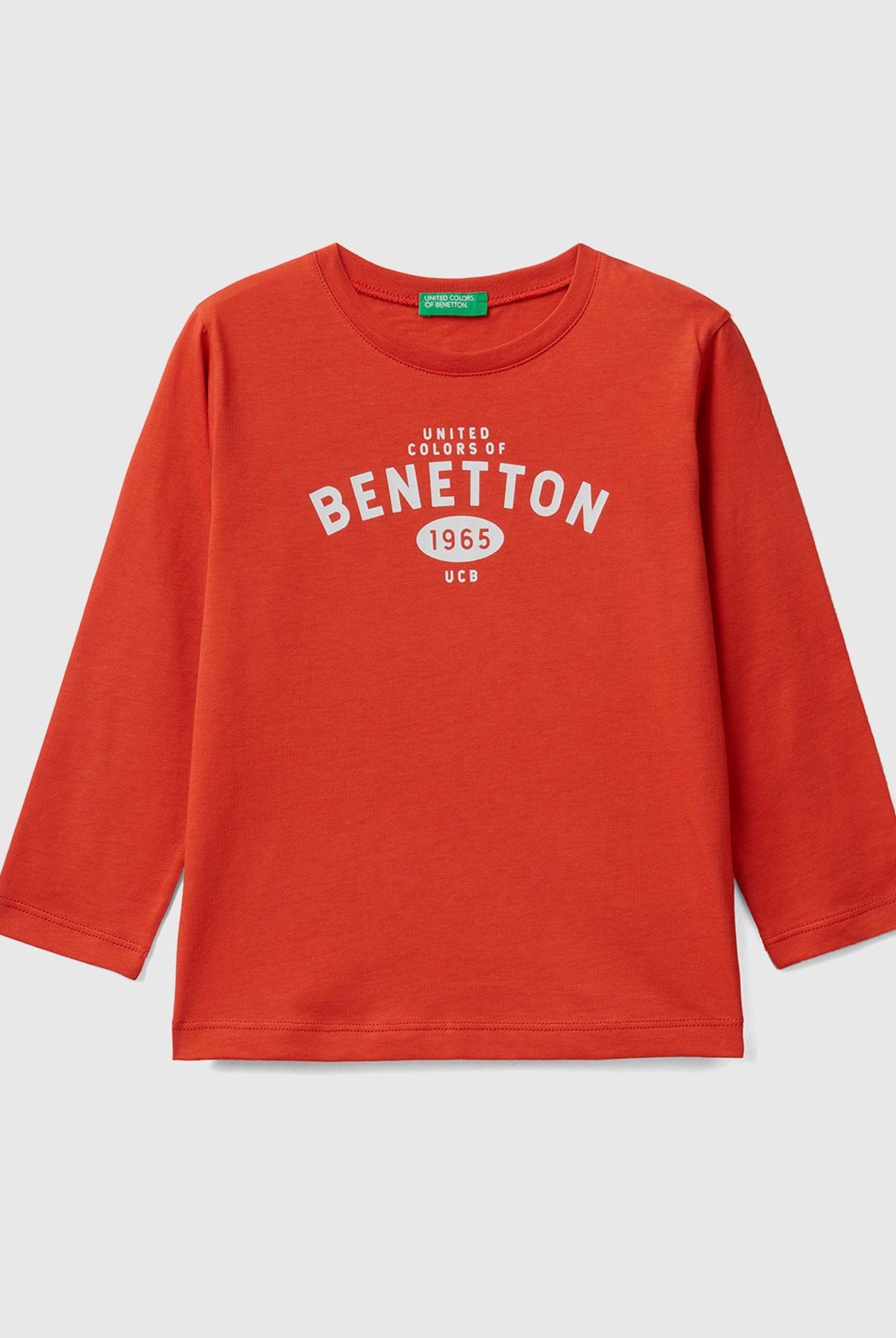 يونايتد كولورز اوف بينيتون تيشيرت بأكمام طويلة مع شعار أطفالي