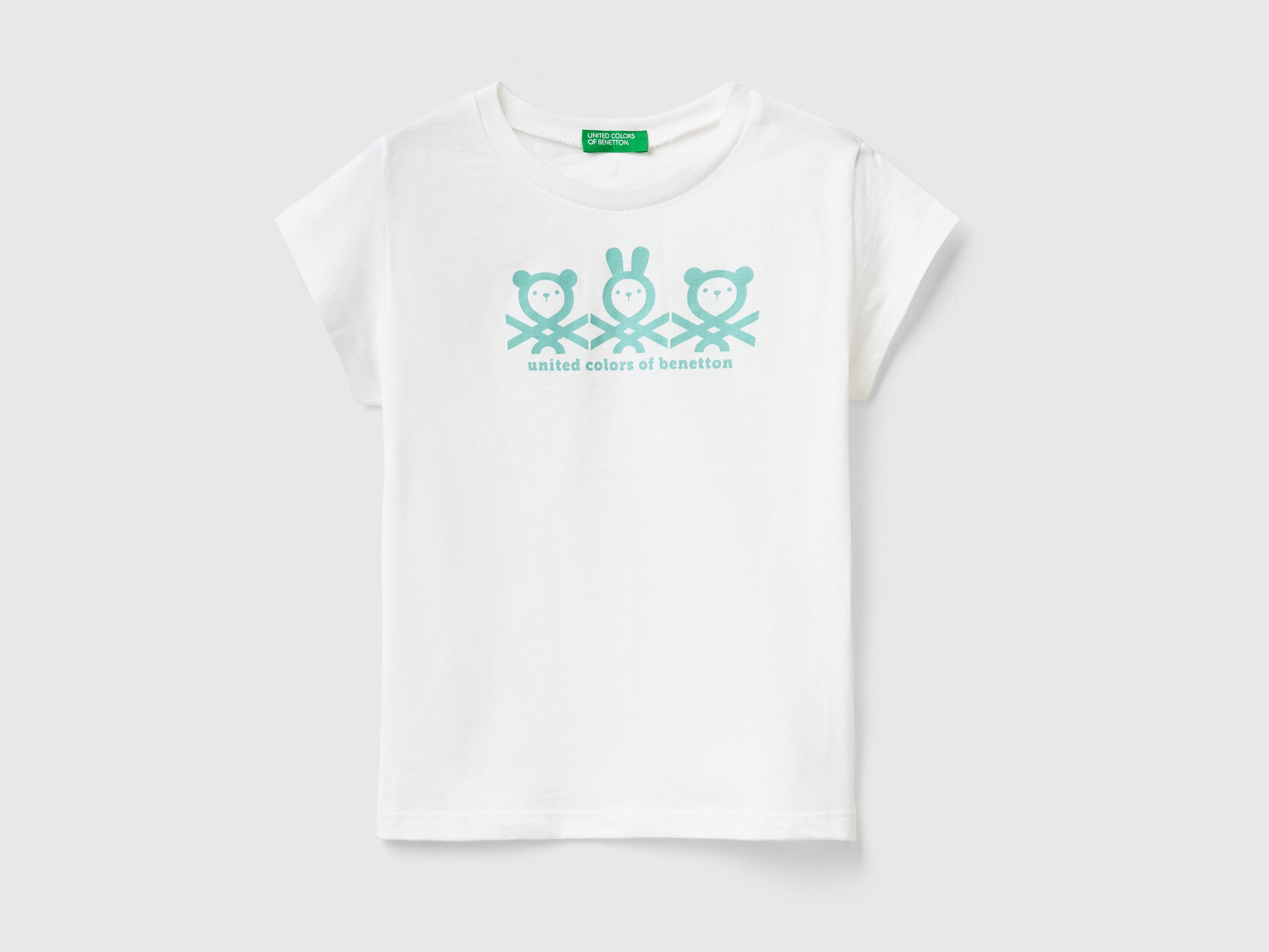 يونايتد كولورز اوف بينيتون تيشيرت قطن بنسبة 100% مع شعار بناتي