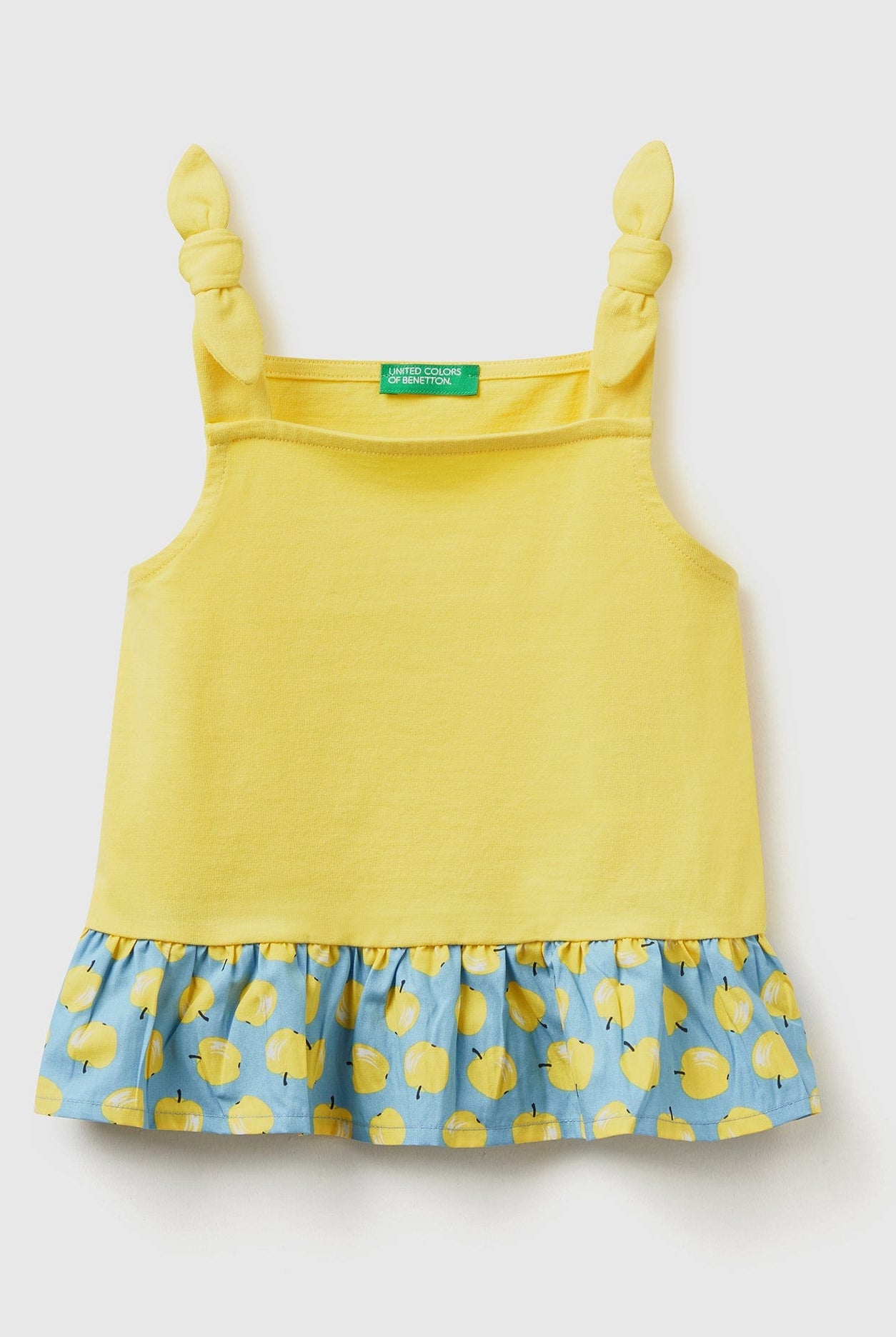 يونايتد كولورز اوف بينيتون توب بناتي بنمط فاكهة وكشكش