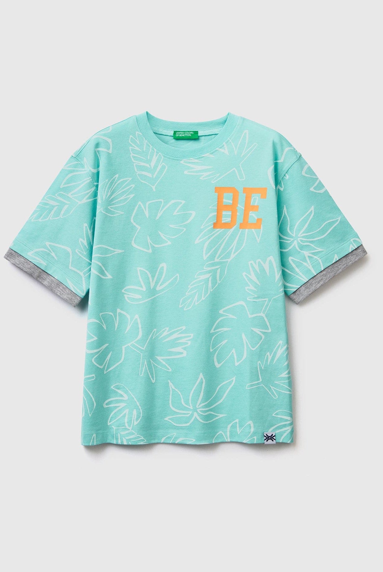 يونايتد كولورز اوف بينيتون تيشيرت بطباعة استوائية نص كم أطفالي