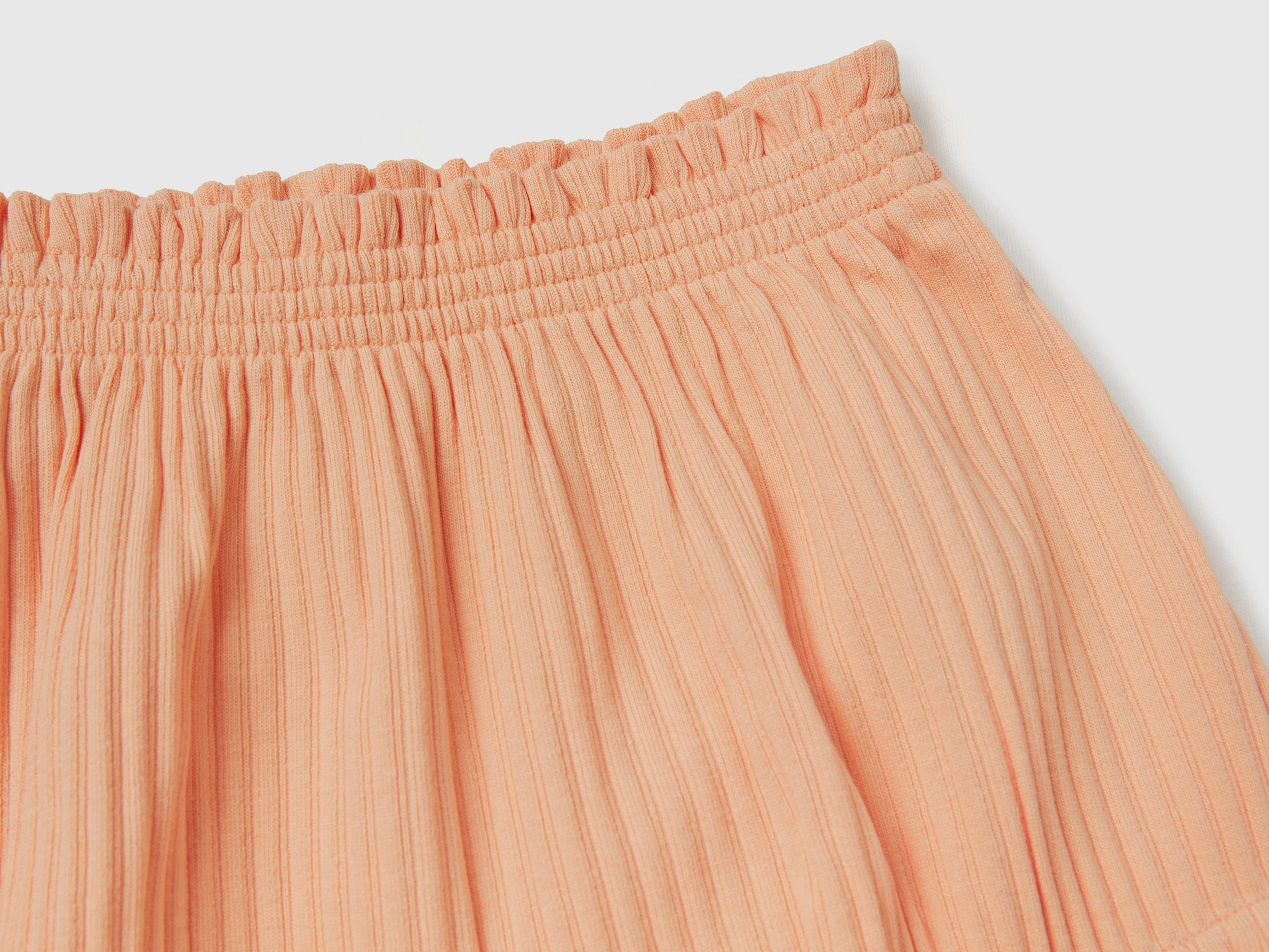 يونايتد كولورز اوف بينيتون طقم تي شيرت وشورت وعصابة رأس رضع أطفال