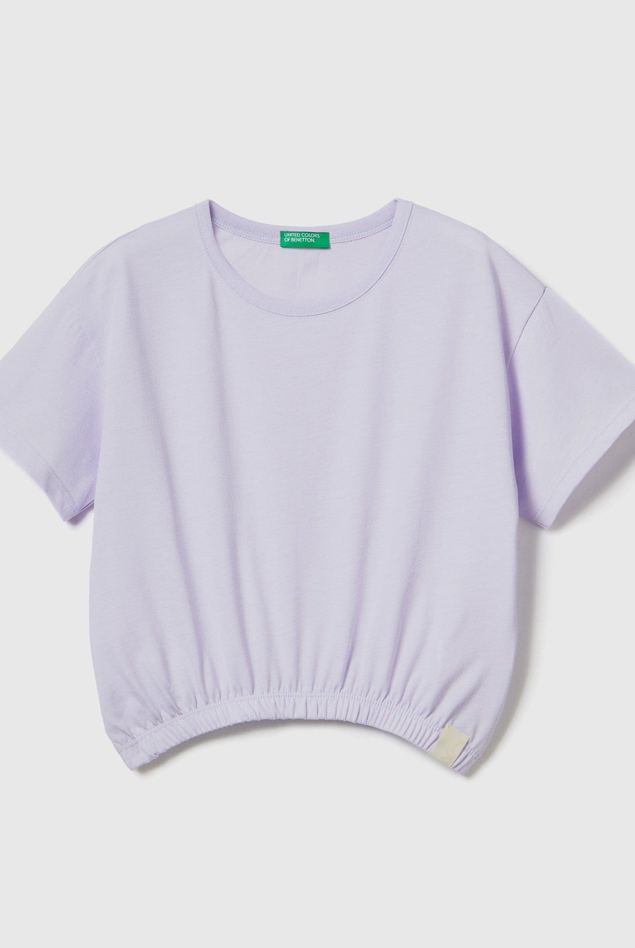 يونايتد كولورز اوف بينيتون تيشيرت بقصة مربعة من القماش المعاد تدويره بناتي