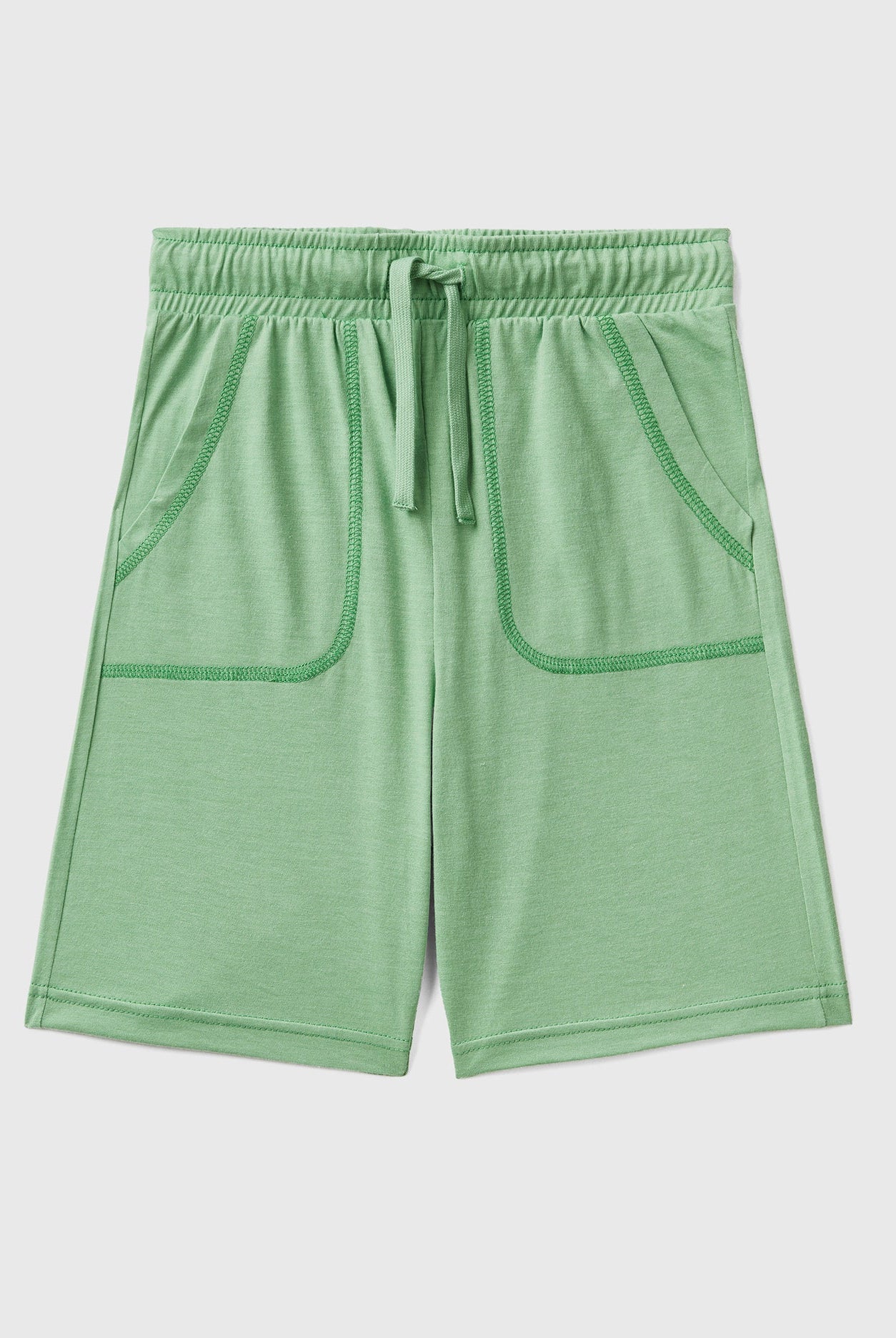 يونايتد كولورز اوف بينيتون برمودا ولادي من القماش المعاد تدويره بجيب